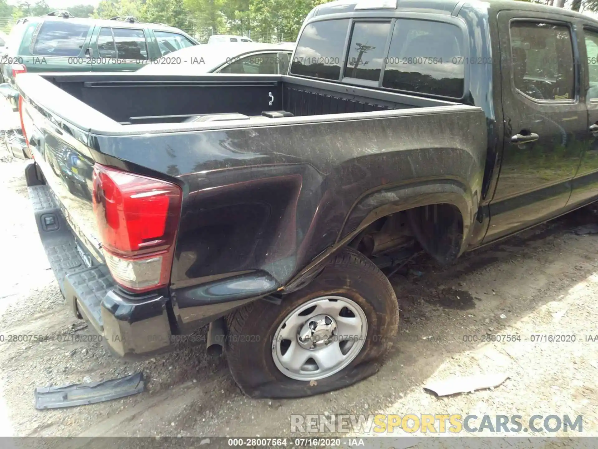 6 Photograph of a damaged car 3TMCZ5AN7KM236977 TOYOTA TACOMA 4WD 2019