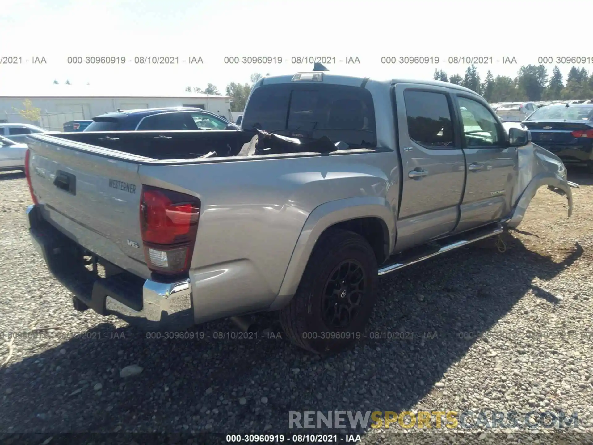 4 Photograph of a damaged car 3TMCZ5AN8KM212025 TOYOTA TACOMA 4WD 2019