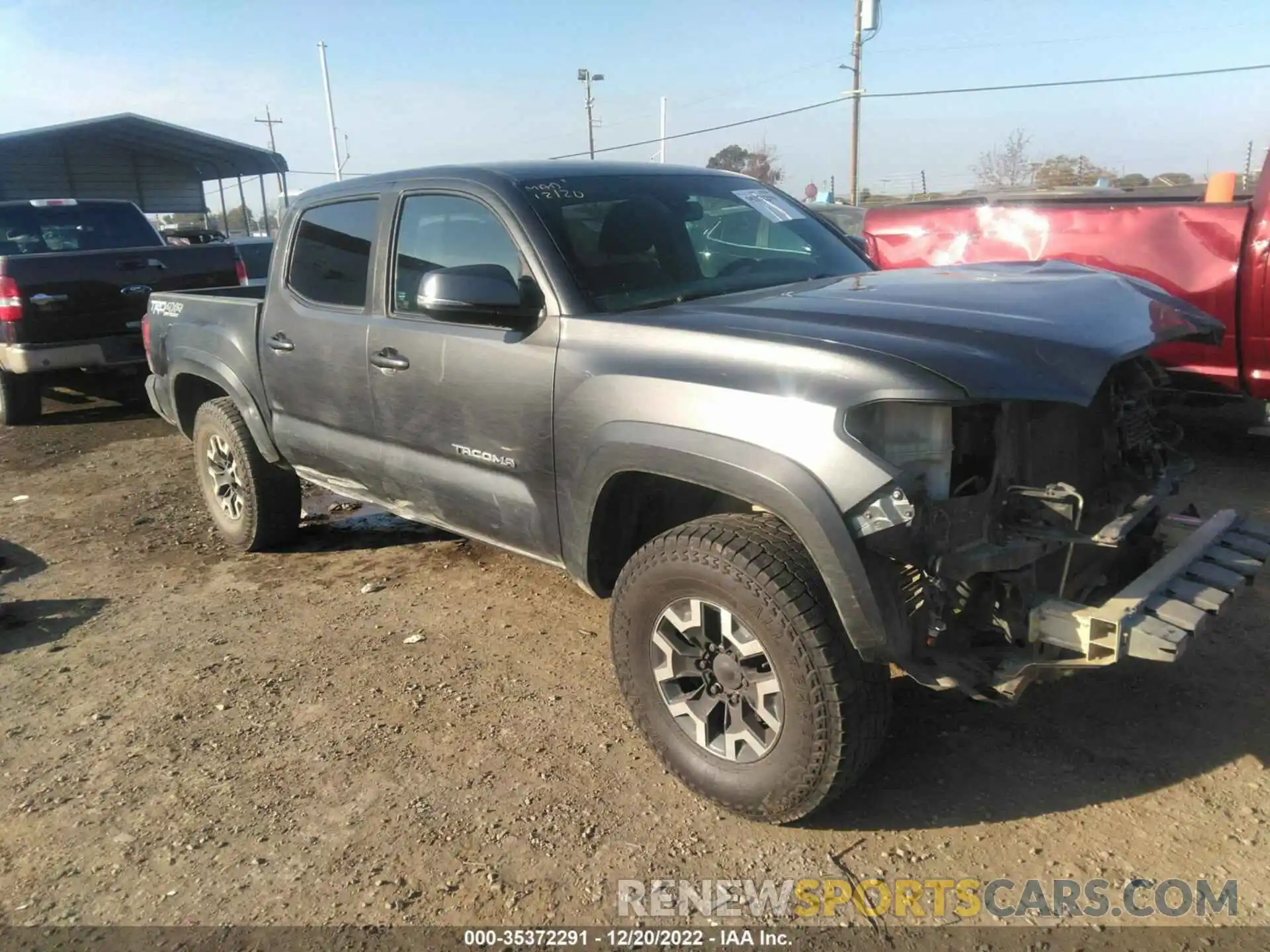 1 Photograph of a damaged car 3TMCZ5AN8KM216575 TOYOTA TACOMA 4WD 2019