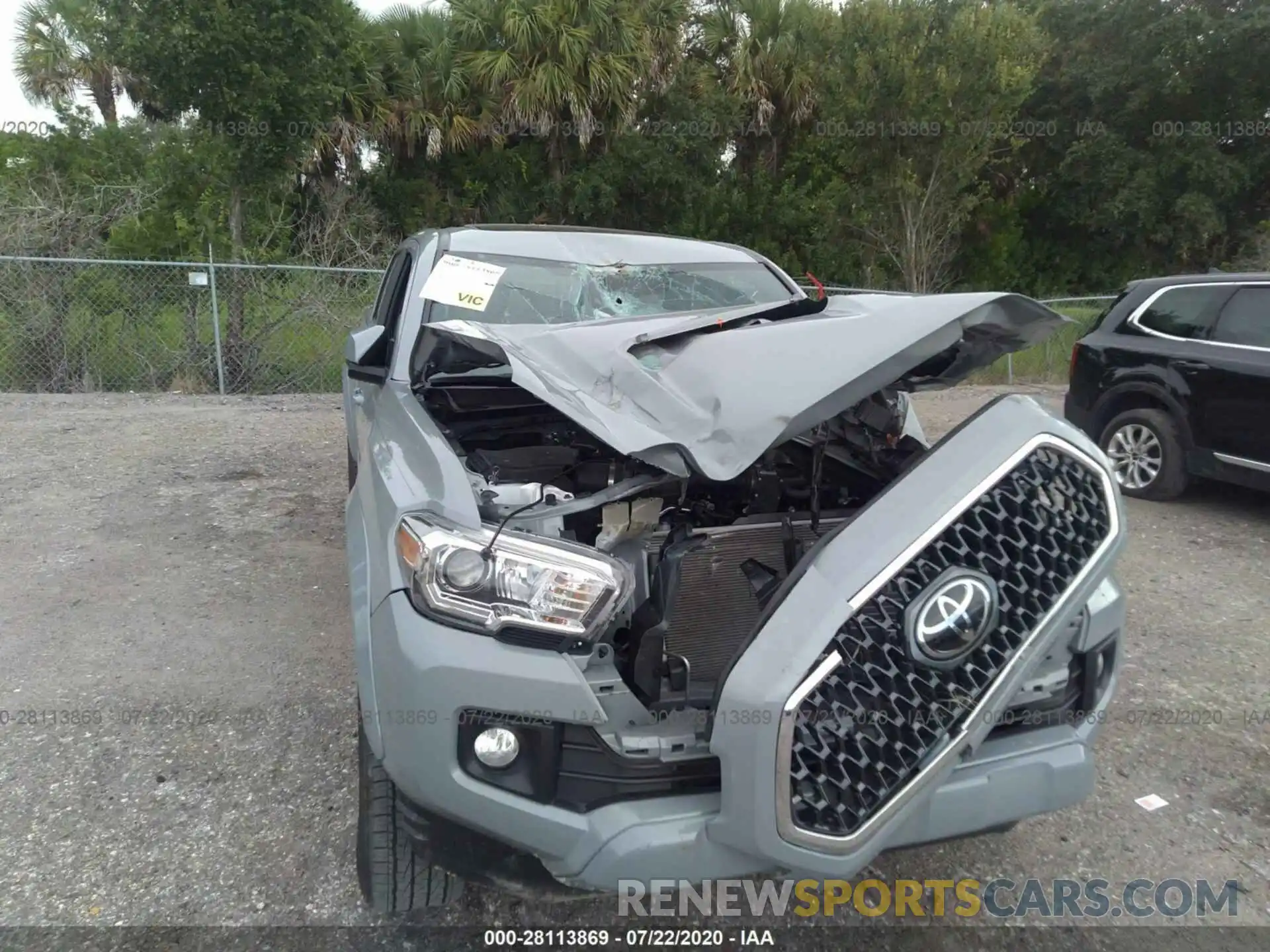 6 Photograph of a damaged car 3TMCZ5AN8KM269955 TOYOTA TACOMA 4WD 2019