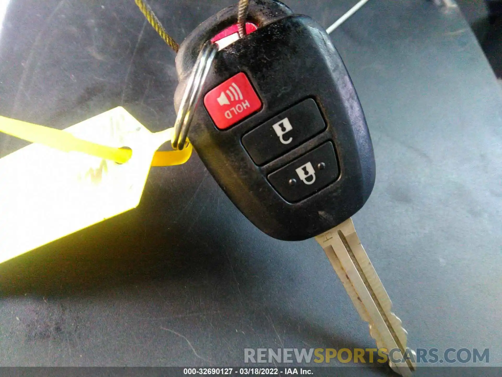 11 Photograph of a damaged car 3TMCZ5AN9KM235636 TOYOTA TACOMA 4WD 2019