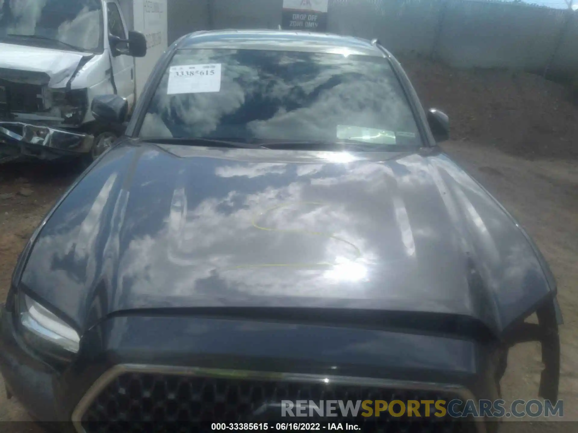 10 Photograph of a damaged car 3TMCZ5AN9KM257507 TOYOTA TACOMA 4WD 2019