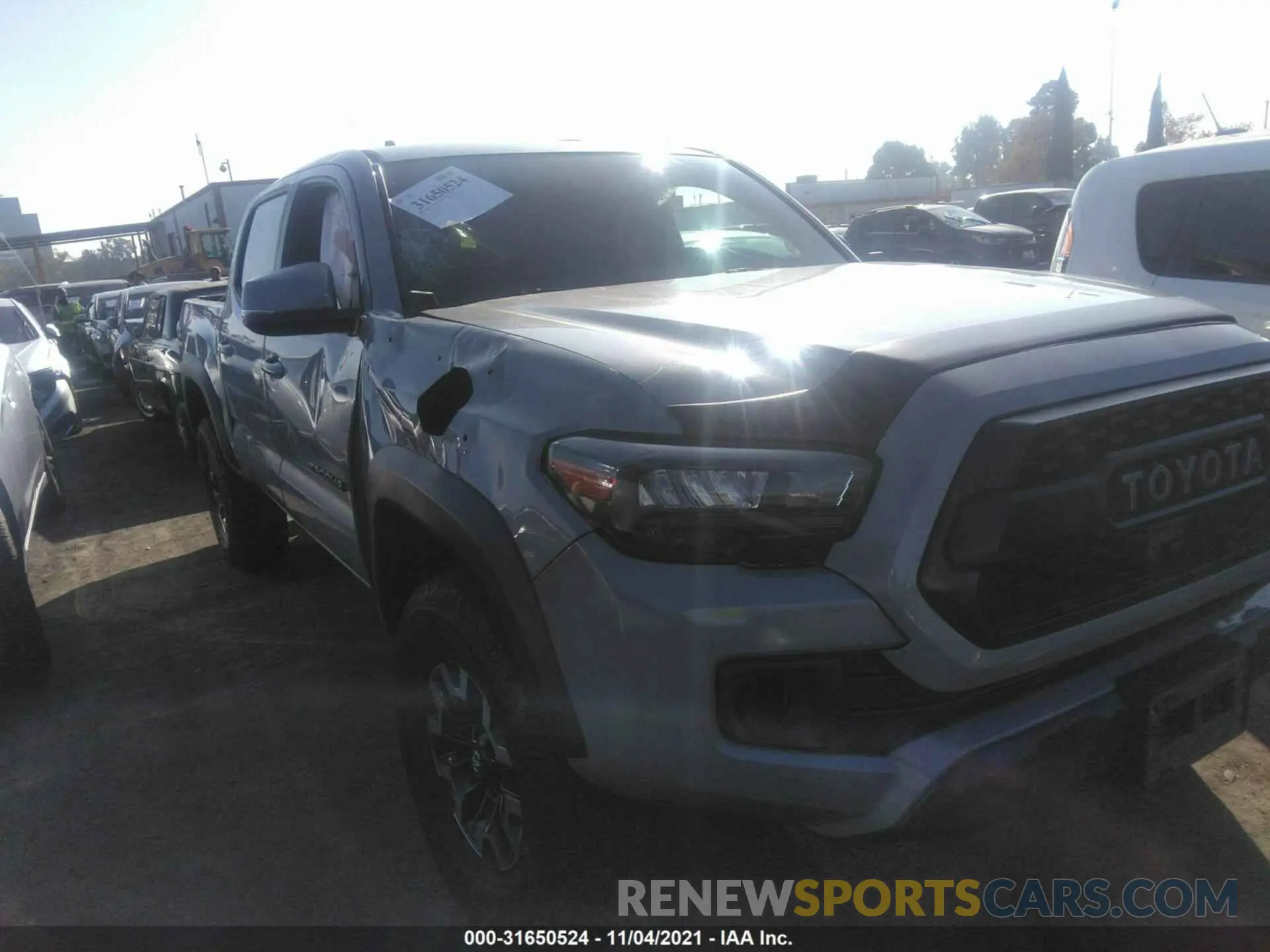1 Photograph of a damaged car 3TMCZ5AN9KM276235 TOYOTA TACOMA 4WD 2019