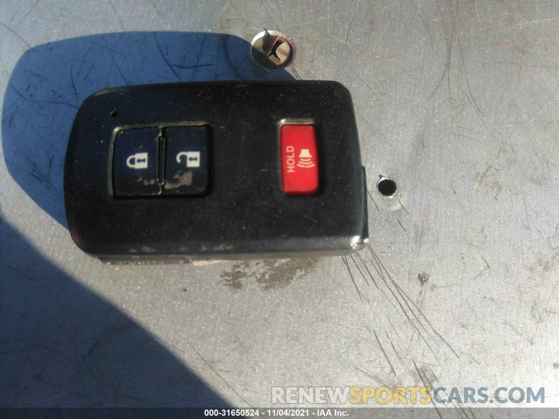 11 Photograph of a damaged car 3TMCZ5AN9KM276235 TOYOTA TACOMA 4WD 2019