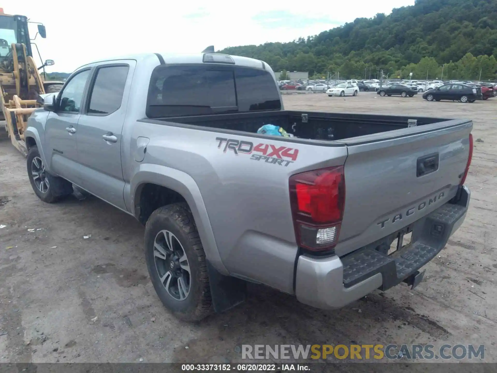 3 Photograph of a damaged car 3TMCZ5AN9KM279930 TOYOTA TACOMA 4WD 2019