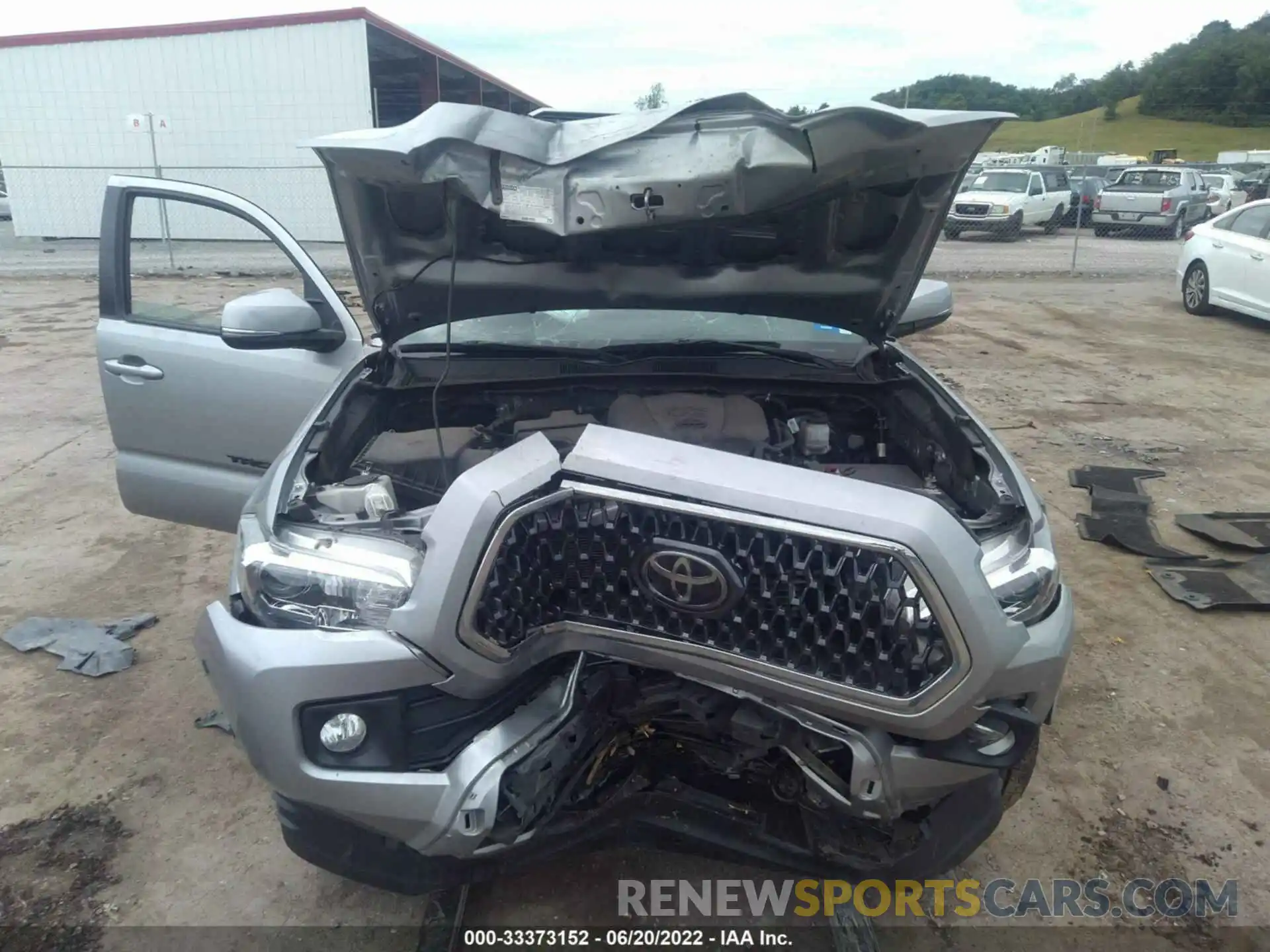 6 Photograph of a damaged car 3TMCZ5AN9KM279930 TOYOTA TACOMA 4WD 2019