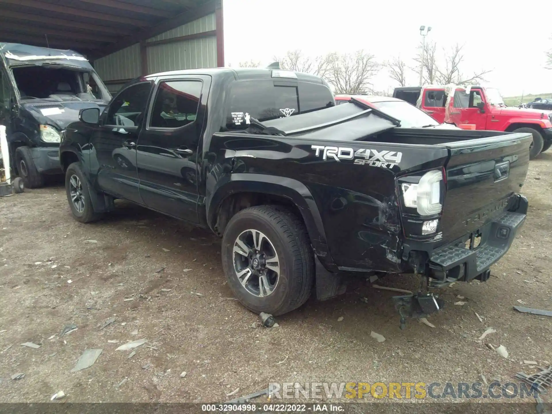 3 Photograph of a damaged car 3TMCZ5ANXKM232180 TOYOTA TACOMA 4WD 2019