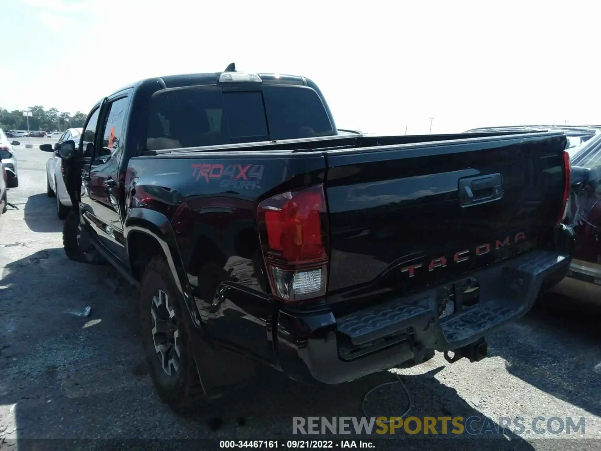 3 Photograph of a damaged car 3TMCZ5ANXKM286711 TOYOTA TACOMA 4WD 2019