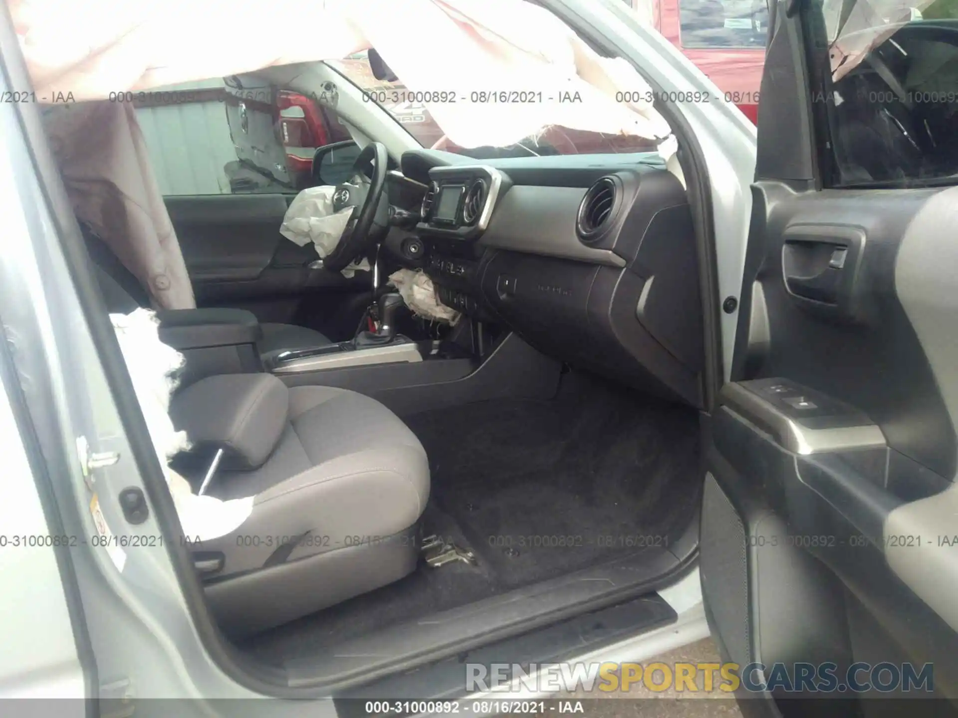 5 Photograph of a damaged car 3TMDZ5BN0KM074676 TOYOTA TACOMA 4WD 2019