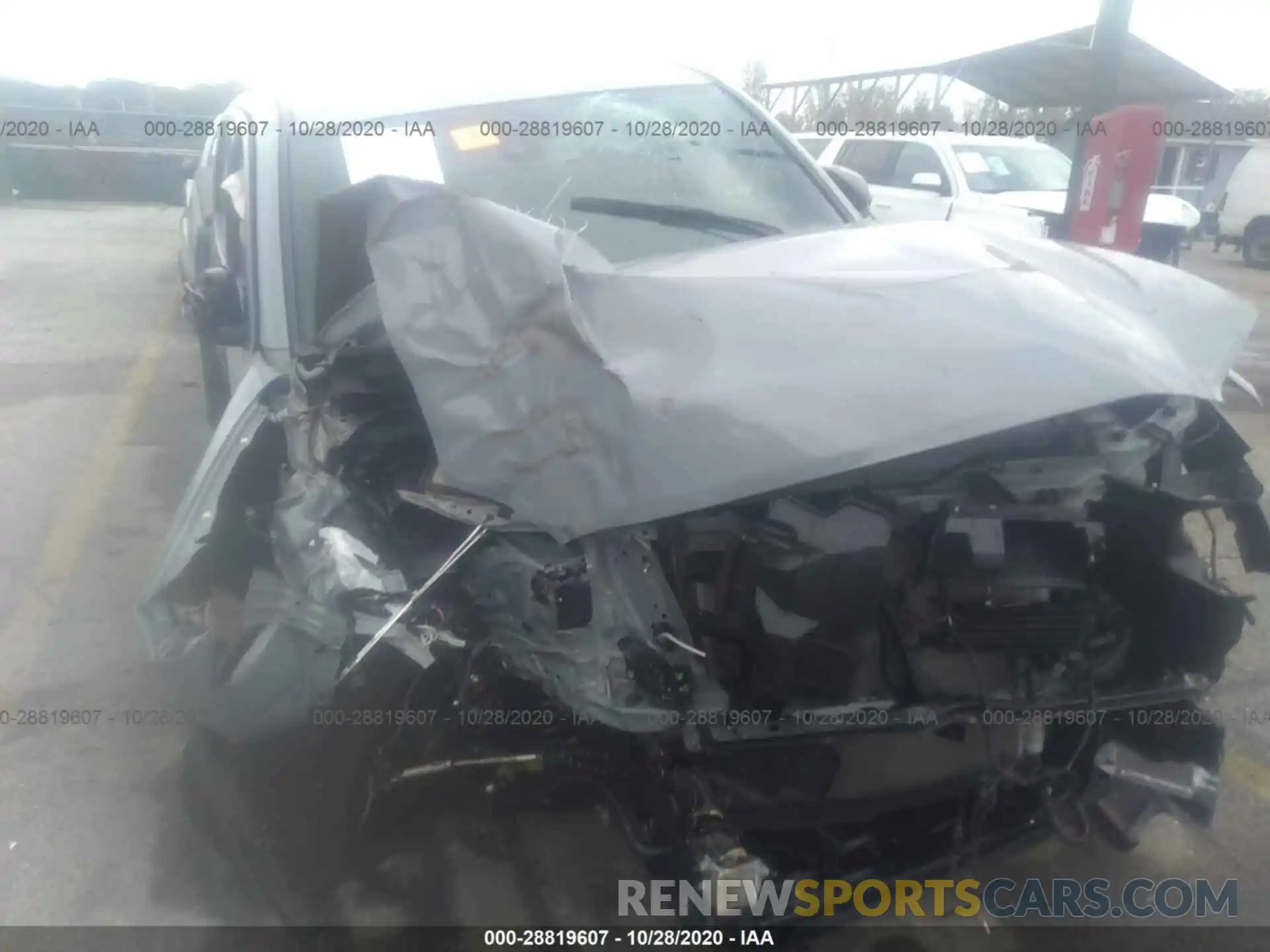 10 Photograph of a damaged car 3TMDZ5BN7KM060645 TOYOTA TACOMA 4WD 2019