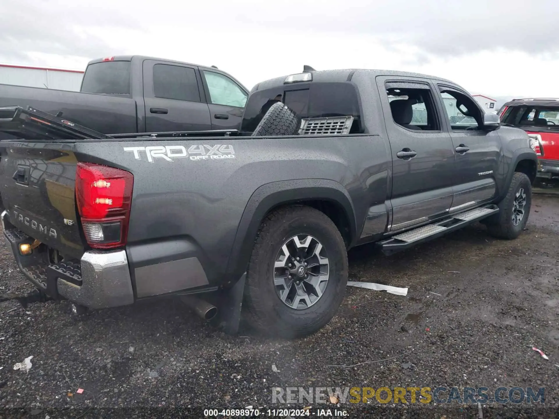 4 Photograph of a damaged car 3TMDZ5BN7KM065649 TOYOTA TACOMA 4WD 2019