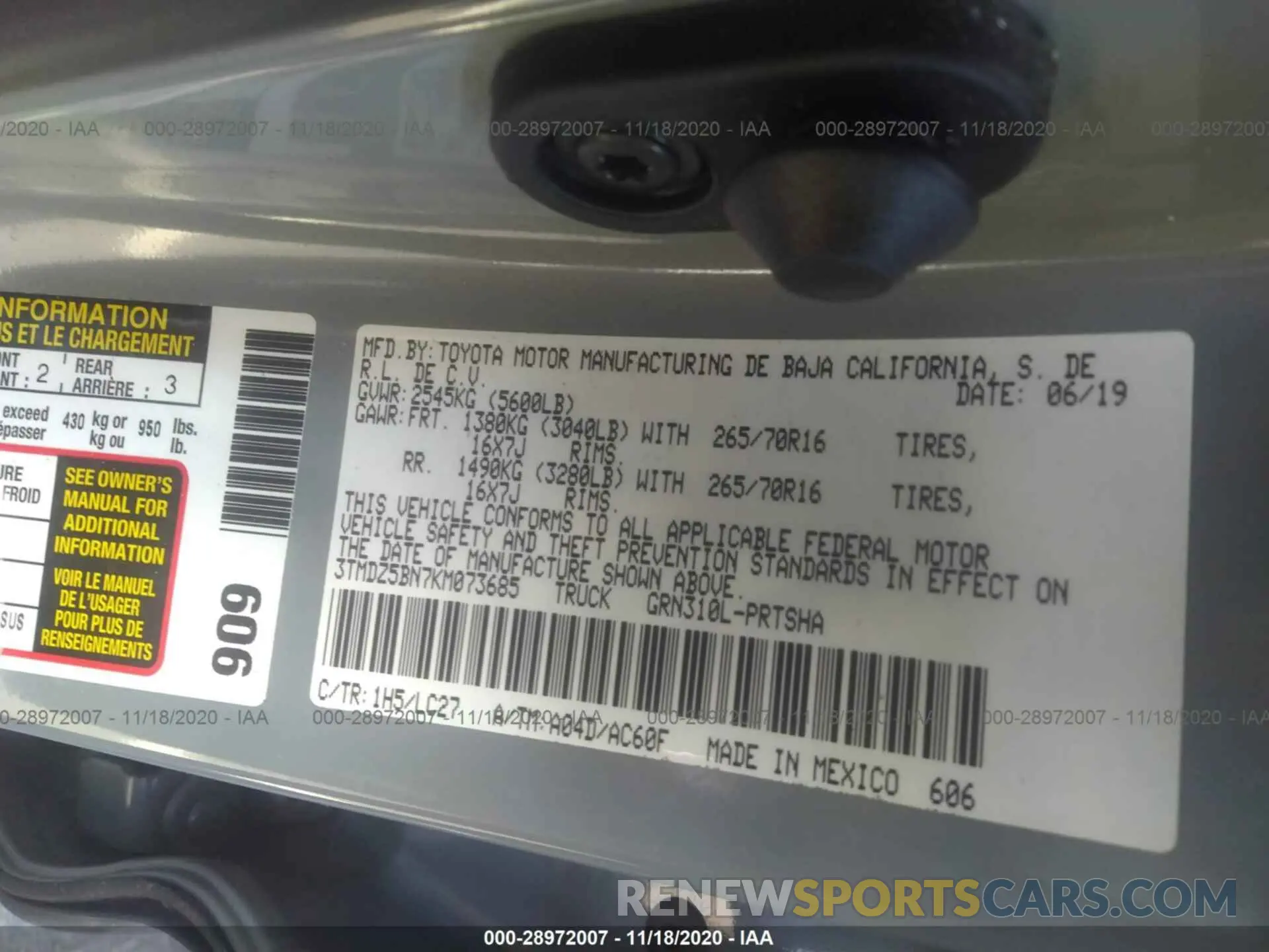 9 Photograph of a damaged car 3TMDZ5BN7KM073685 TOYOTA TACOMA 4WD 2019