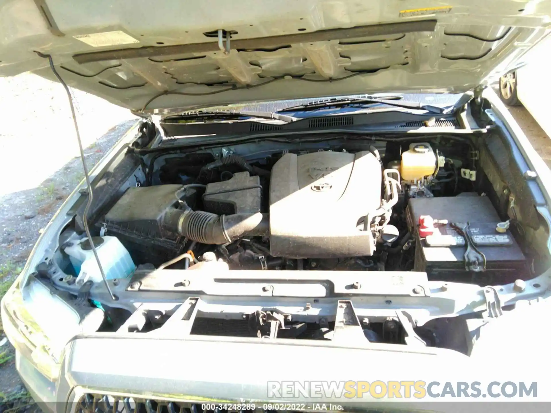 10 Photograph of a damaged car 3TMDZ5BN8KM071265 TOYOTA TACOMA 4WD 2019