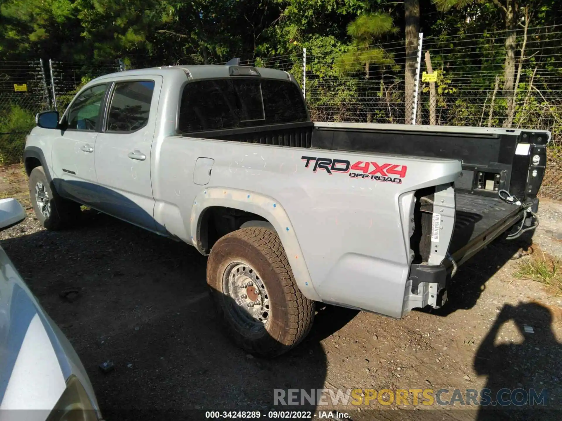 3 Photograph of a damaged car 3TMDZ5BN8KM071265 TOYOTA TACOMA 4WD 2019