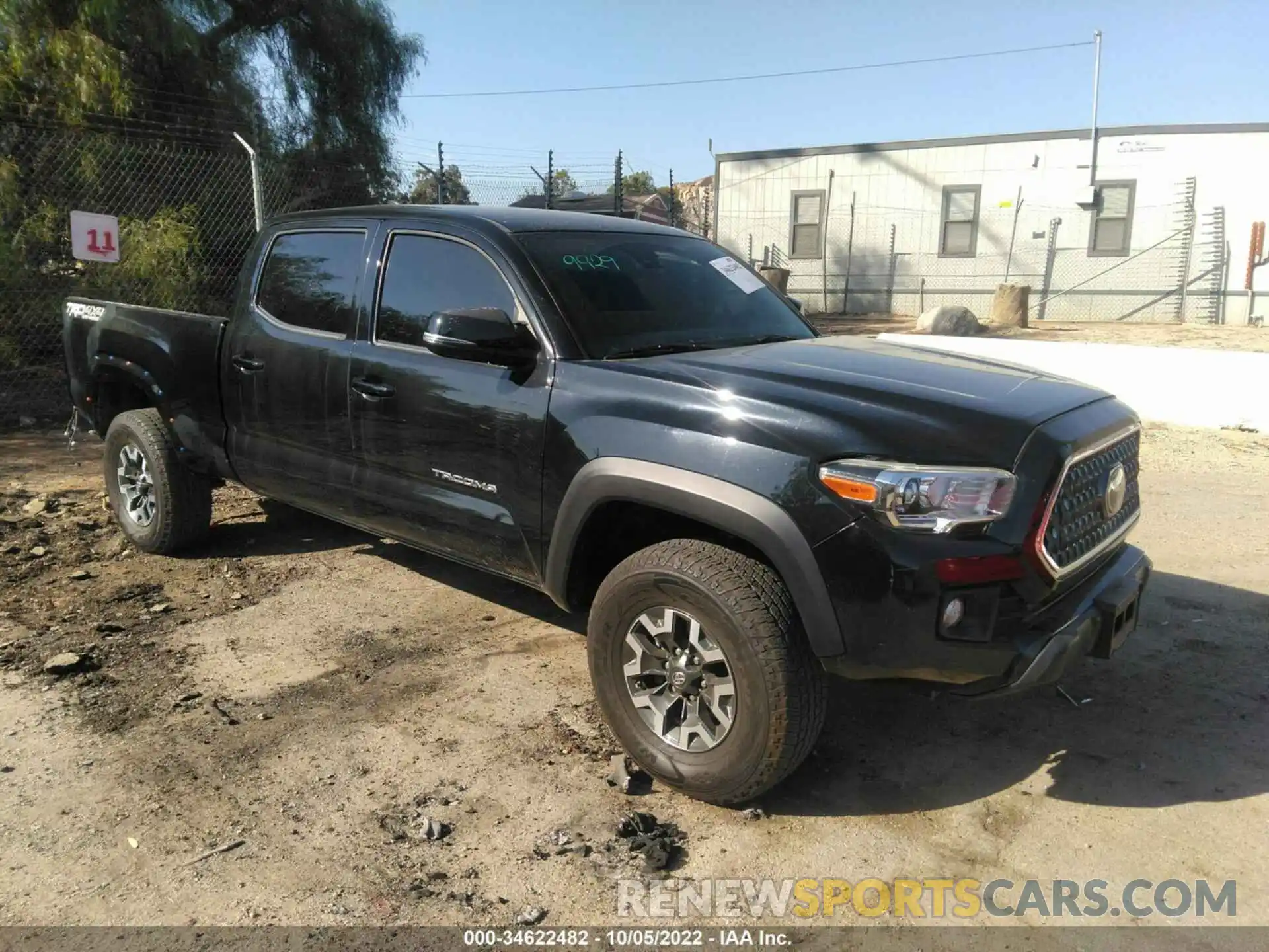 1 Photograph of a damaged car 3TMDZ5BNXKM058422 TOYOTA TACOMA 4WD 2019