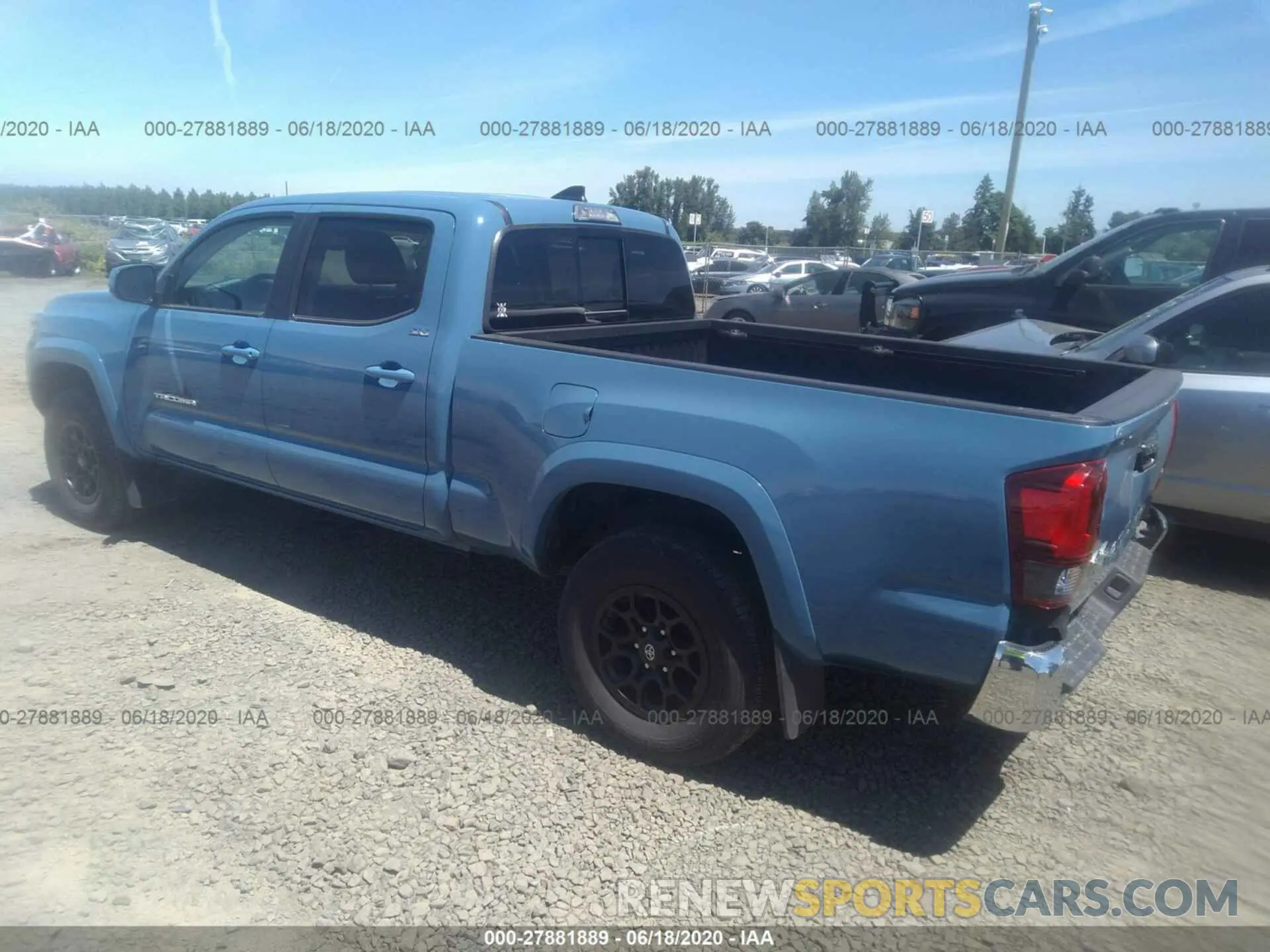 3 Photograph of a damaged car 3TMDZ5BNXKM073566 TOYOTA TACOMA 4WD 2019