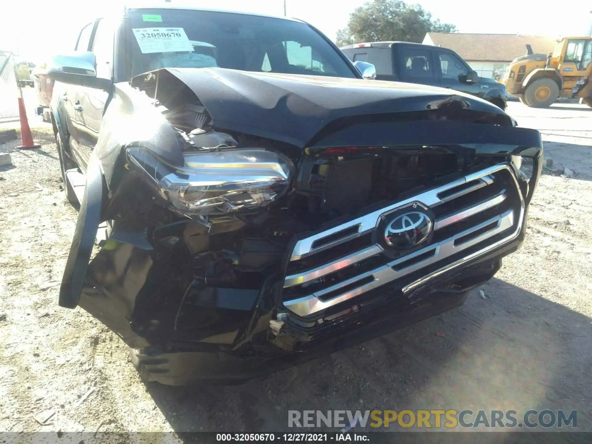 6 Photograph of a damaged car 3TMGZ5ANXKM239437 TOYOTA TACOMA 4WD 2019