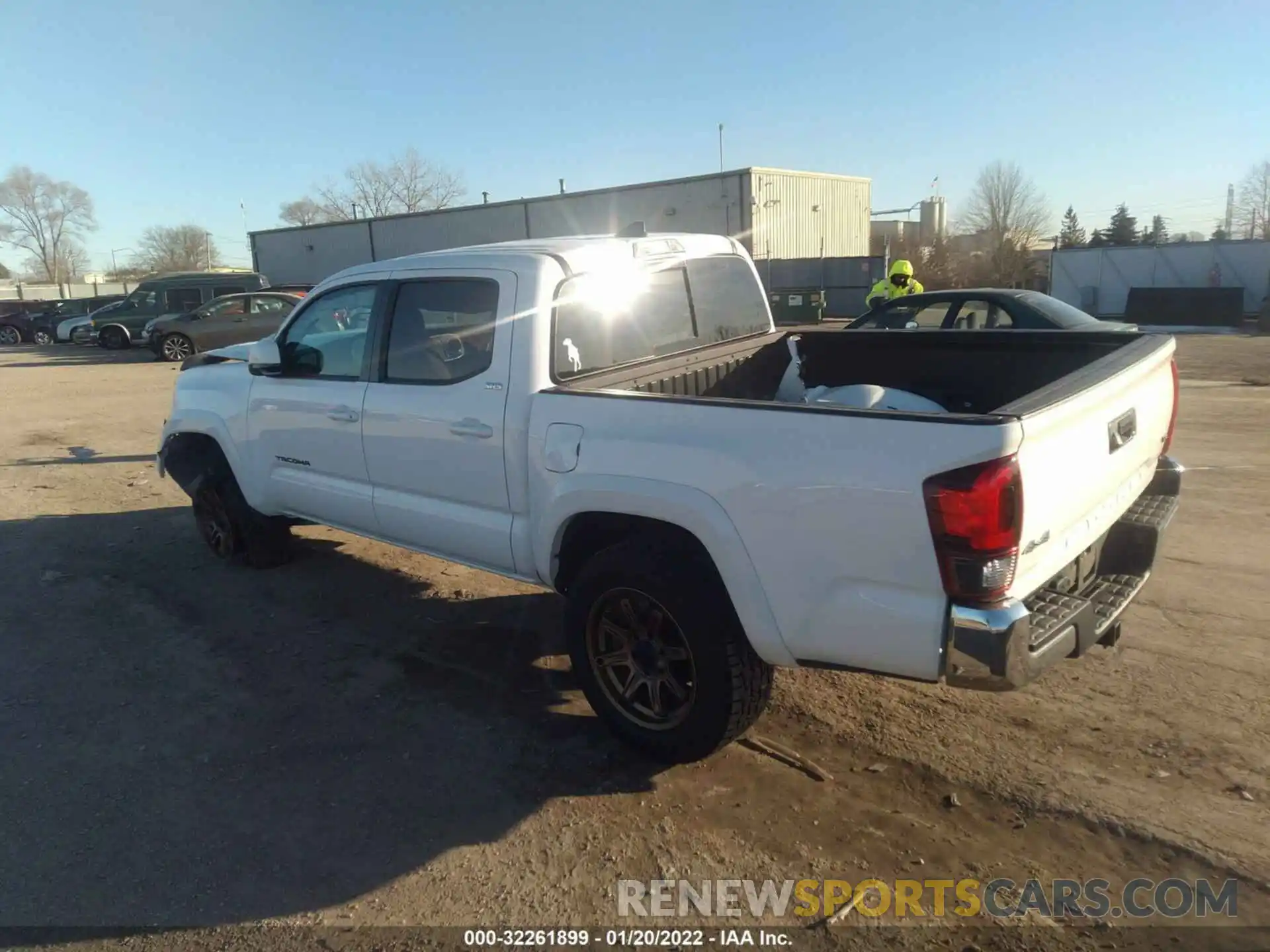 3 Photograph of a damaged car 5TFCZ5AN2KX184605 TOYOTA TACOMA 4WD 2019