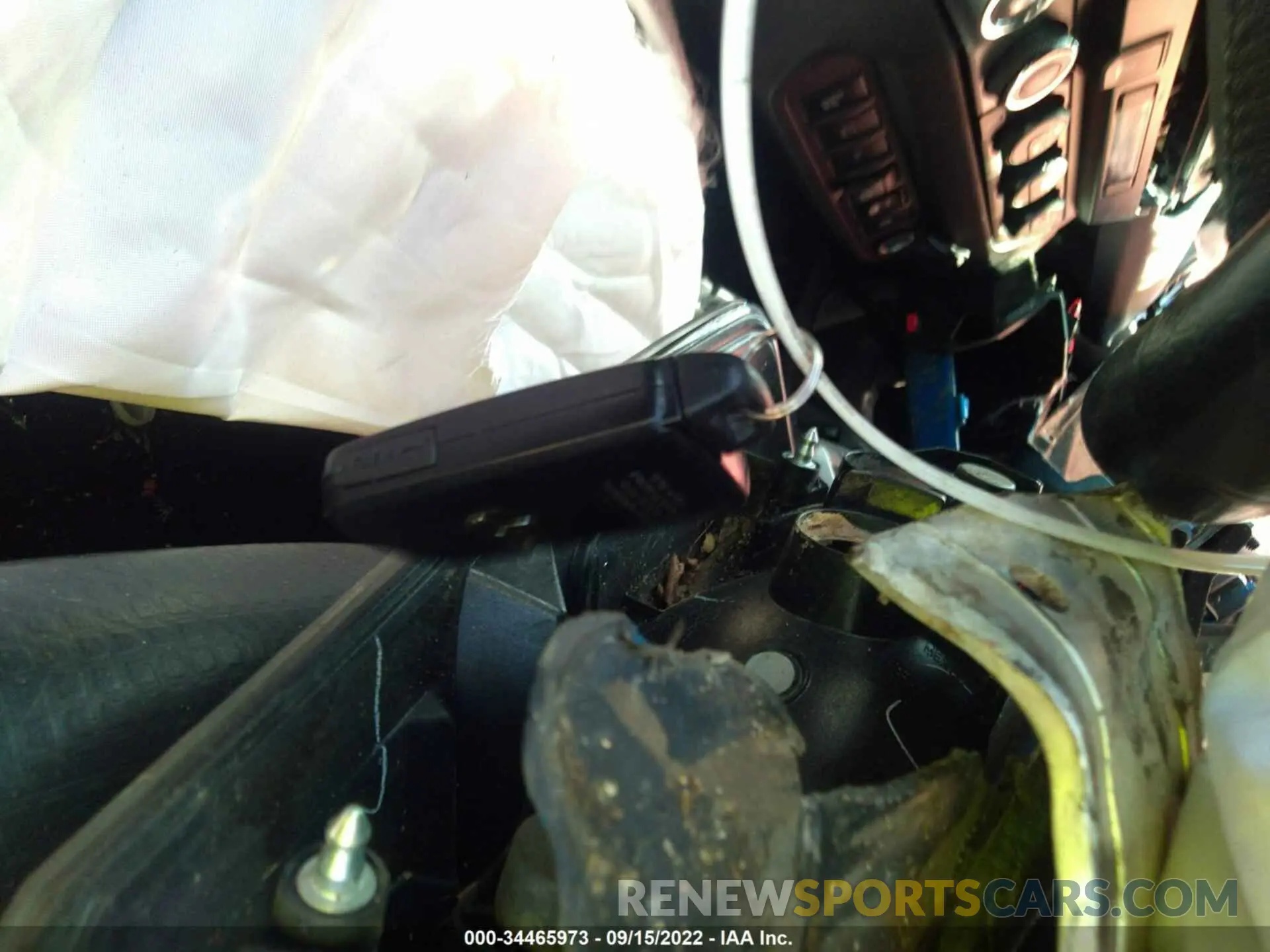 11 Photograph of a damaged car 5TFCZ5AN4KX185562 TOYOTA TACOMA 4WD 2019