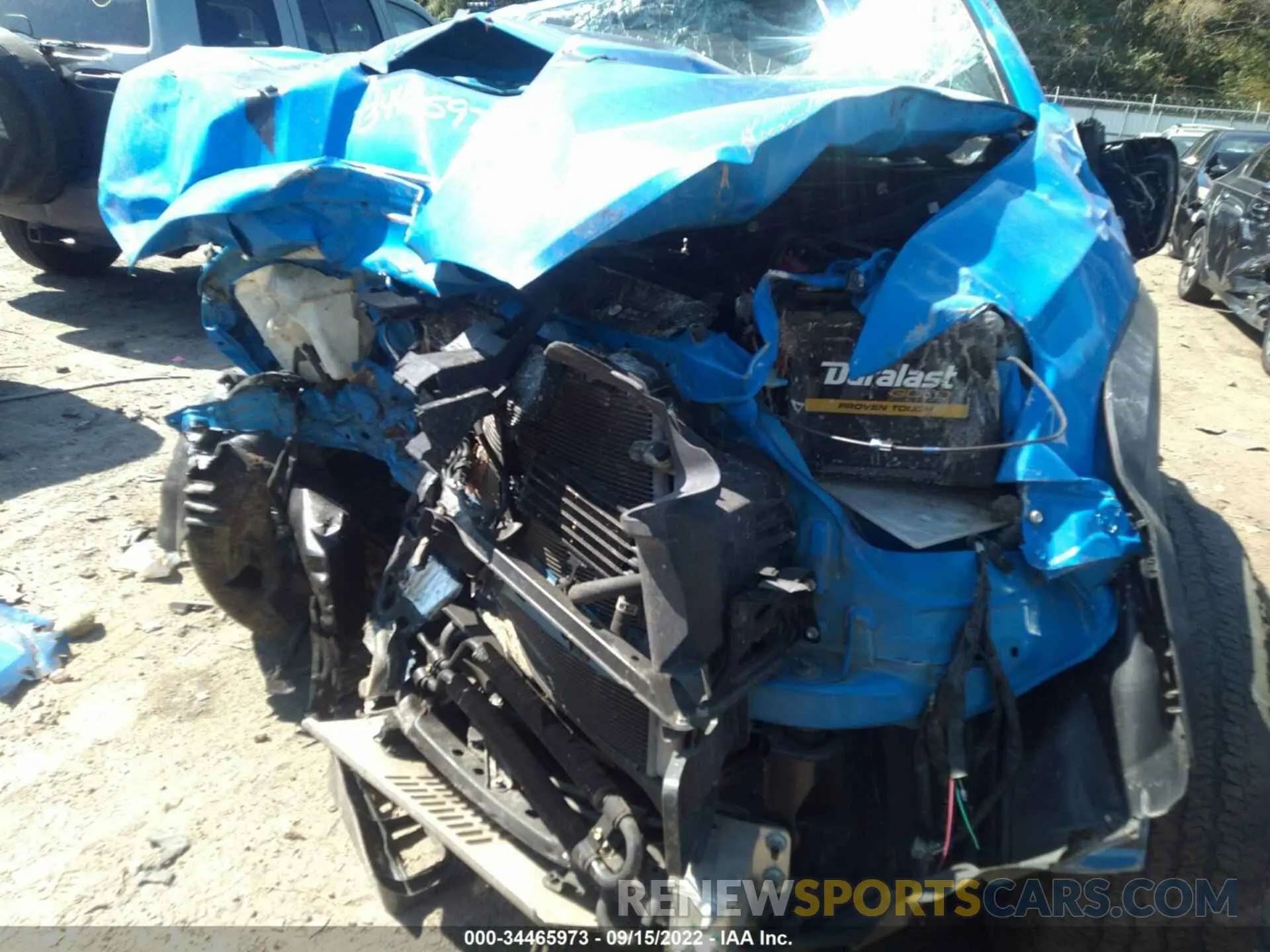 6 Photograph of a damaged car 5TFCZ5AN4KX185562 TOYOTA TACOMA 4WD 2019
