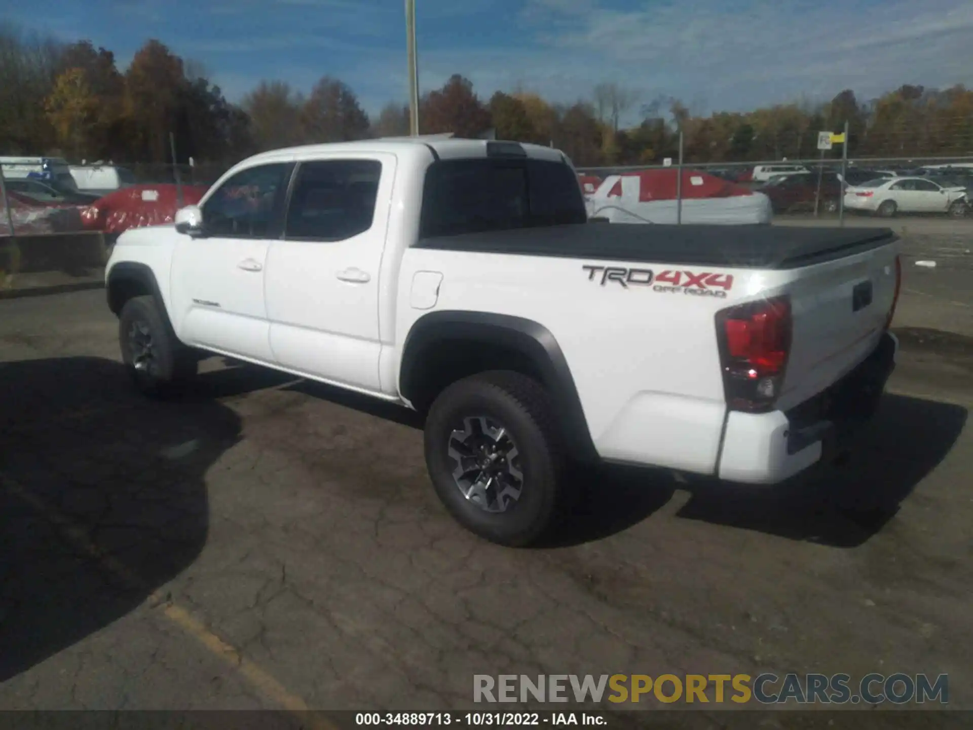 3 Photograph of a damaged car 5TFCZ5AN6KX177947 TOYOTA TACOMA 4WD 2019