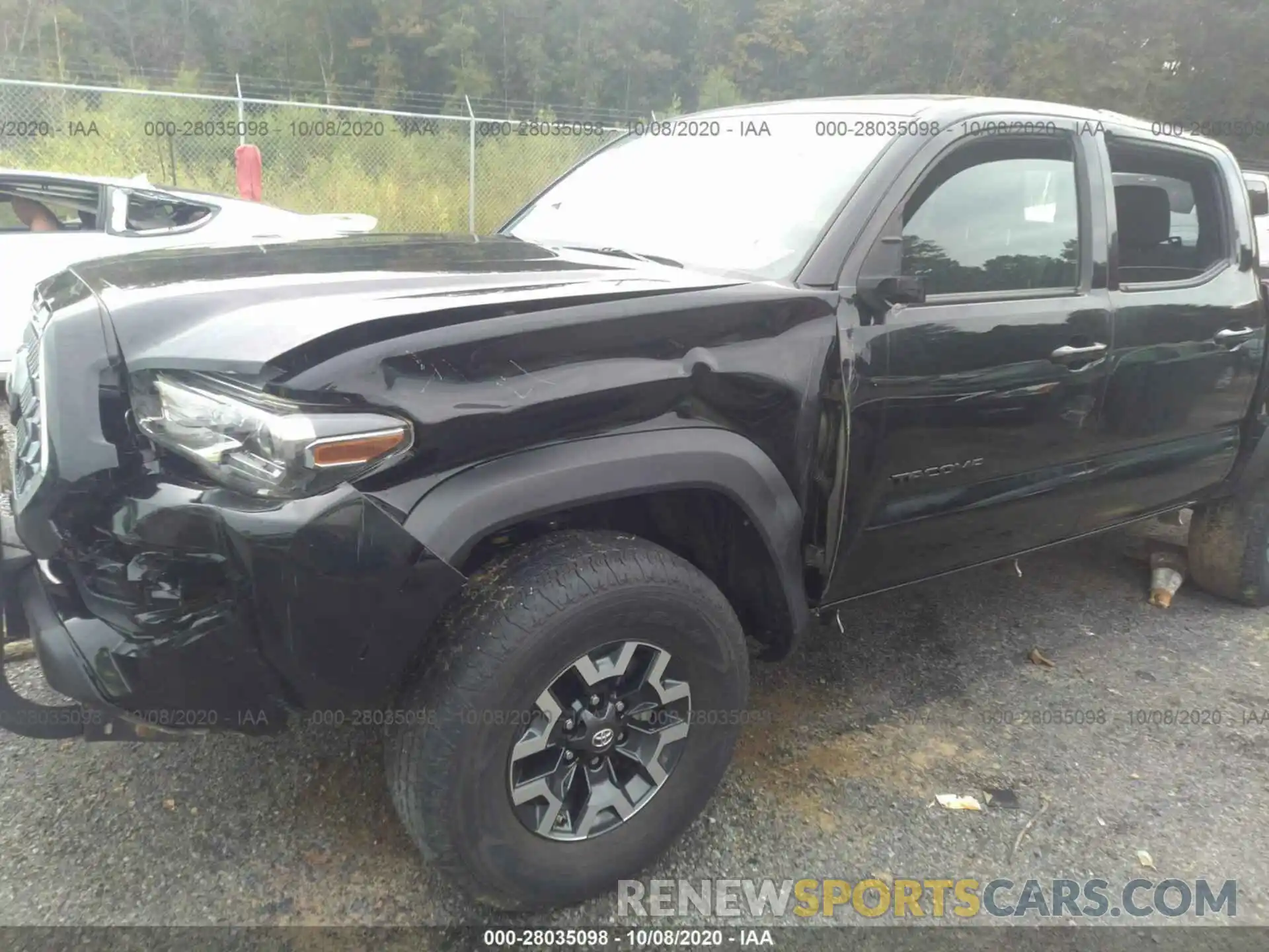 6 Photograph of a damaged car 5TFCZ5AN6KX199172 TOYOTA TACOMA 4WD 2019