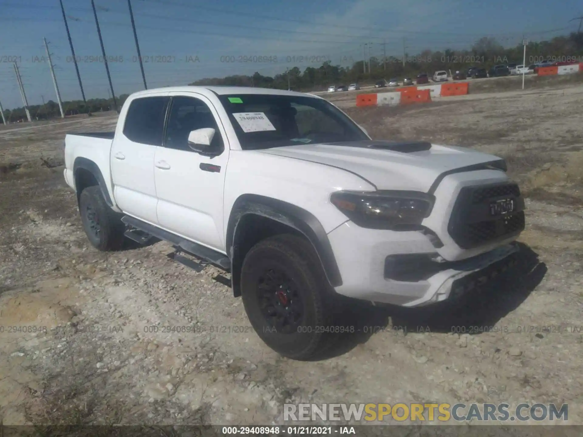 1 Photograph of a damaged car 5TFCZ5AN9KX183418 TOYOTA TACOMA 4WD 2019