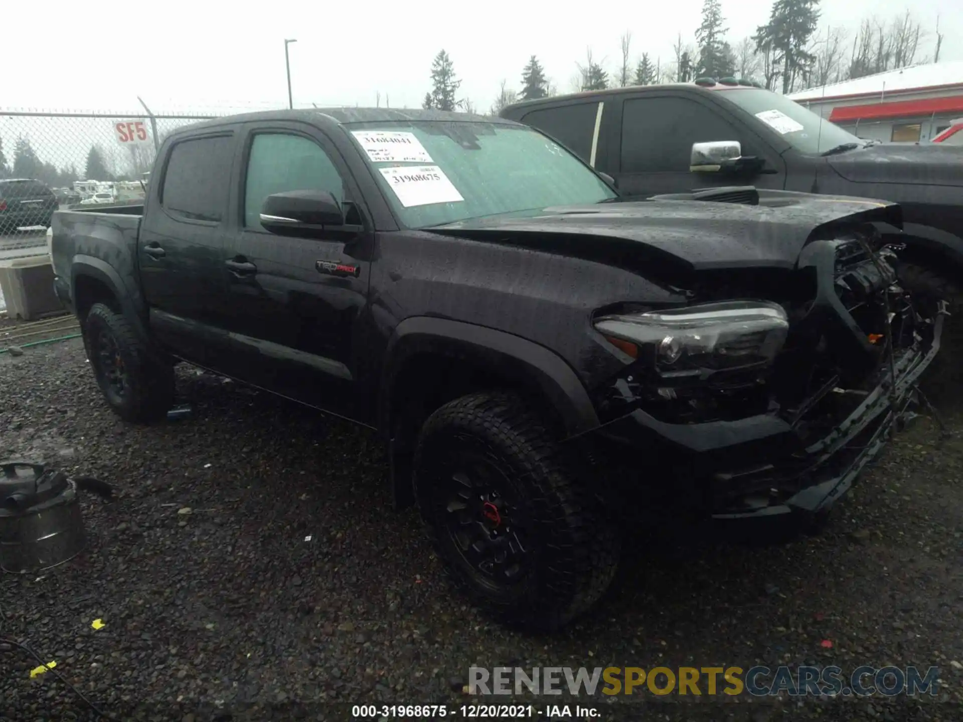 1 Photograph of a damaged car 5TFCZ5AN9KX209578 TOYOTA TACOMA 4WD 2019