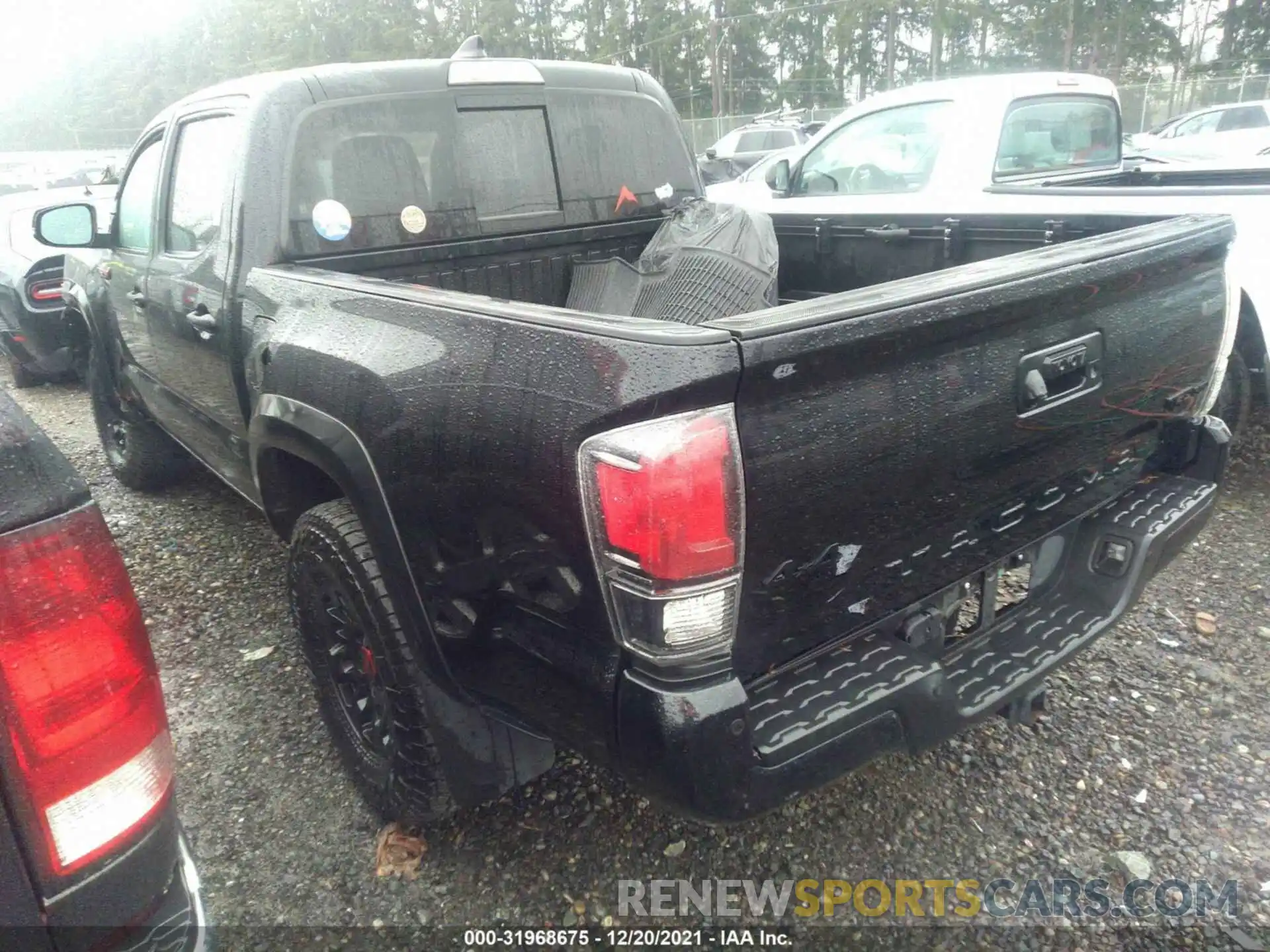 3 Photograph of a damaged car 5TFCZ5AN9KX209578 TOYOTA TACOMA 4WD 2019