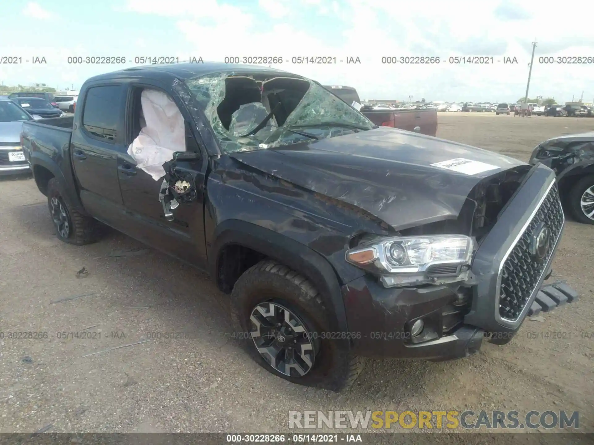 1 Photograph of a damaged car 5TFCZ5ANXKX174078 TOYOTA TACOMA 4WD 2019