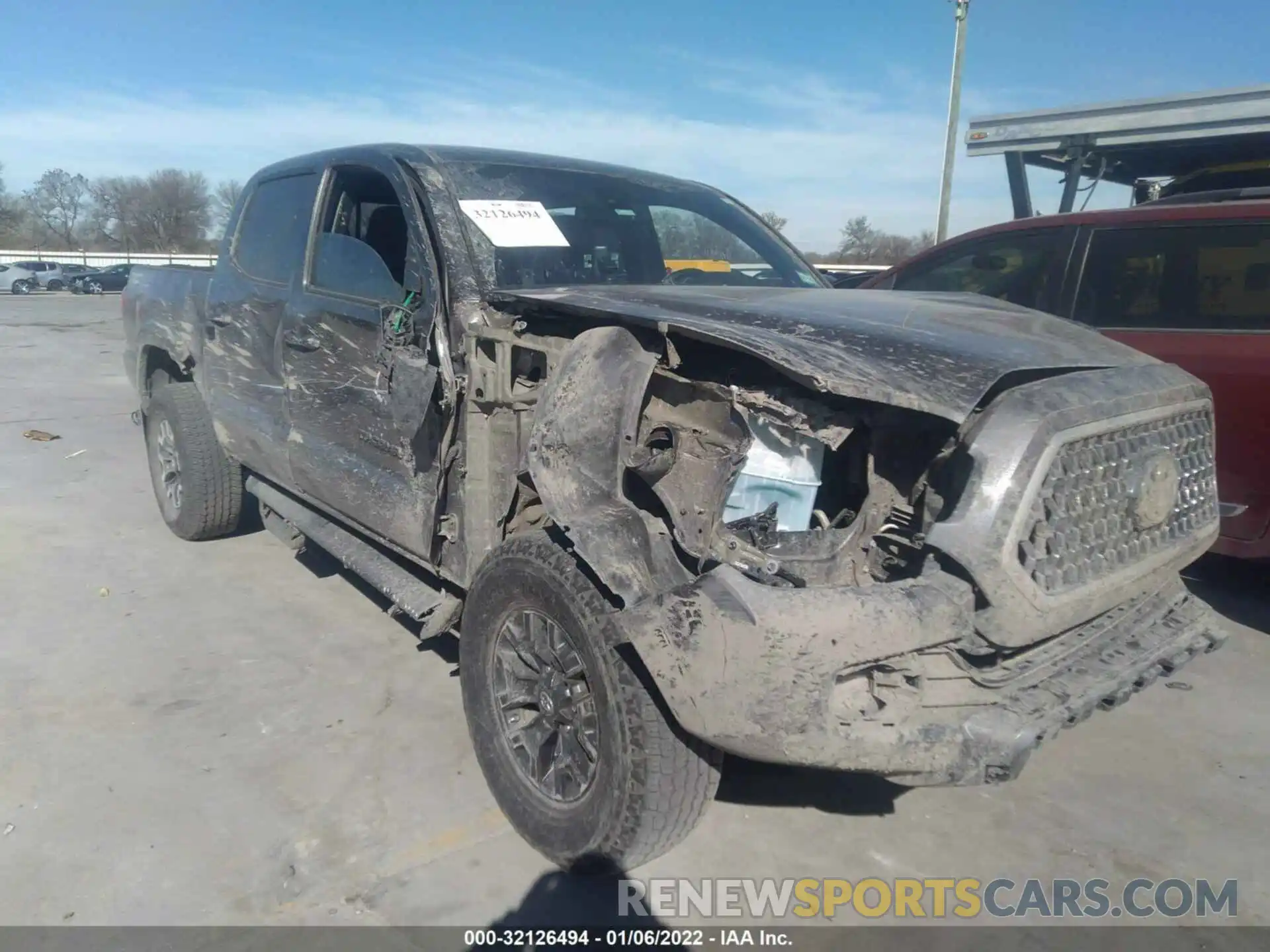 6 Photograph of a damaged car 5TFCZ5ANXKX194380 TOYOTA TACOMA 4WD 2019