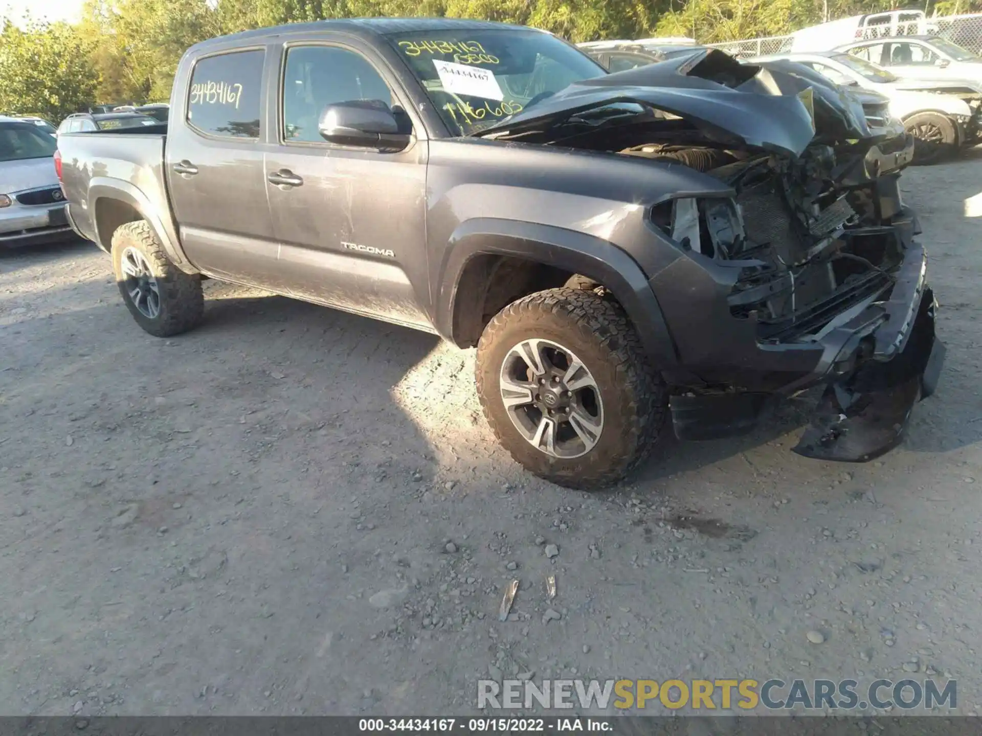 1 Photograph of a damaged car 5TFCZ5ANXKX203997 TOYOTA TACOMA 4WD 2019