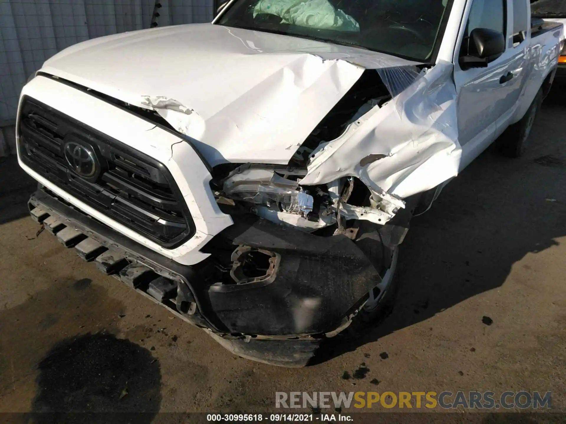 6 Photograph of a damaged car 5TFSX5EN2KX065349 TOYOTA TACOMA 4WD 2019