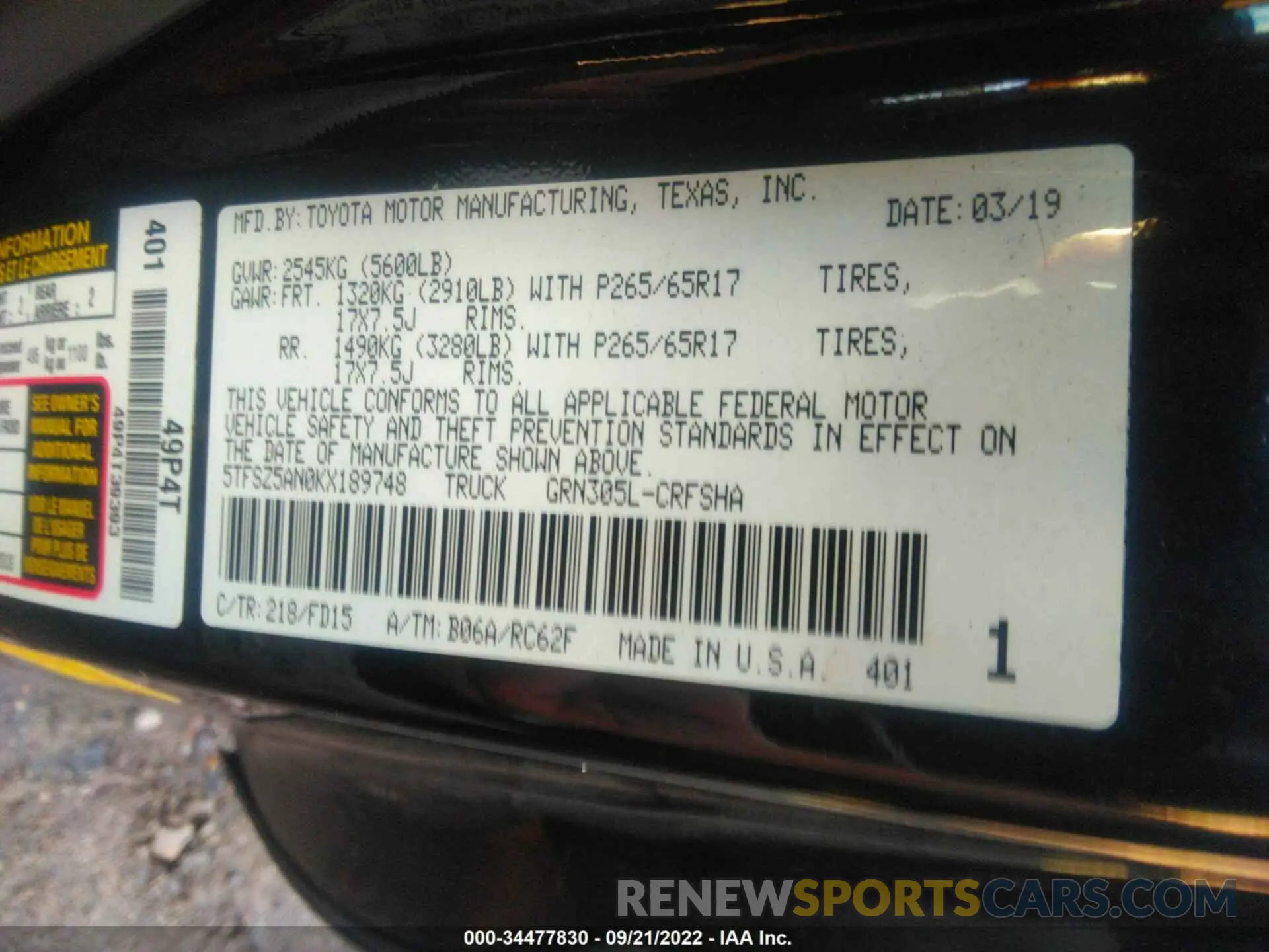 9 Photograph of a damaged car 5TFSZ5AN0KX189748 TOYOTA TACOMA 4WD 2019