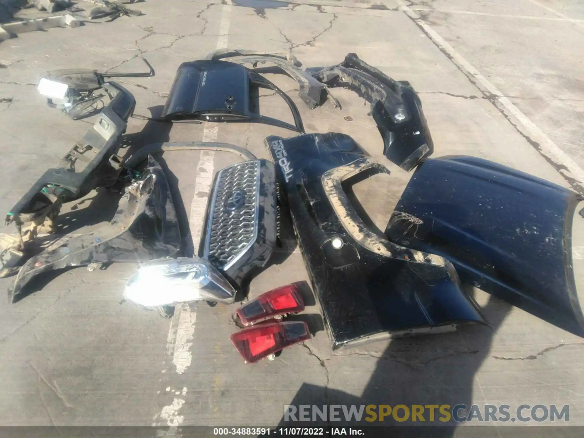 12 Photograph of a damaged car 5TFSZ5AN6KX169097 TOYOTA TACOMA 4WD 2019