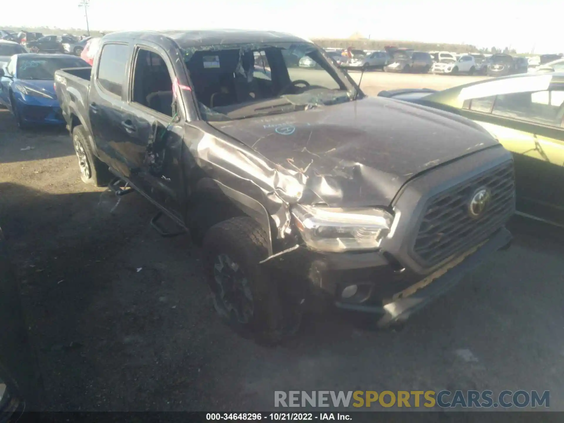 1 Photograph of a damaged car 3TMCZ5AN2LM309190 TOYOTA TACOMA 4WD 2020