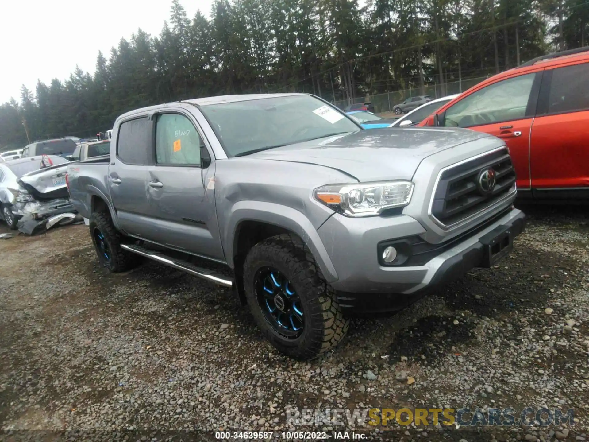 1 Photograph of a damaged car 3TMCZ5AN2LM361757 TOYOTA TACOMA 4WD 2020