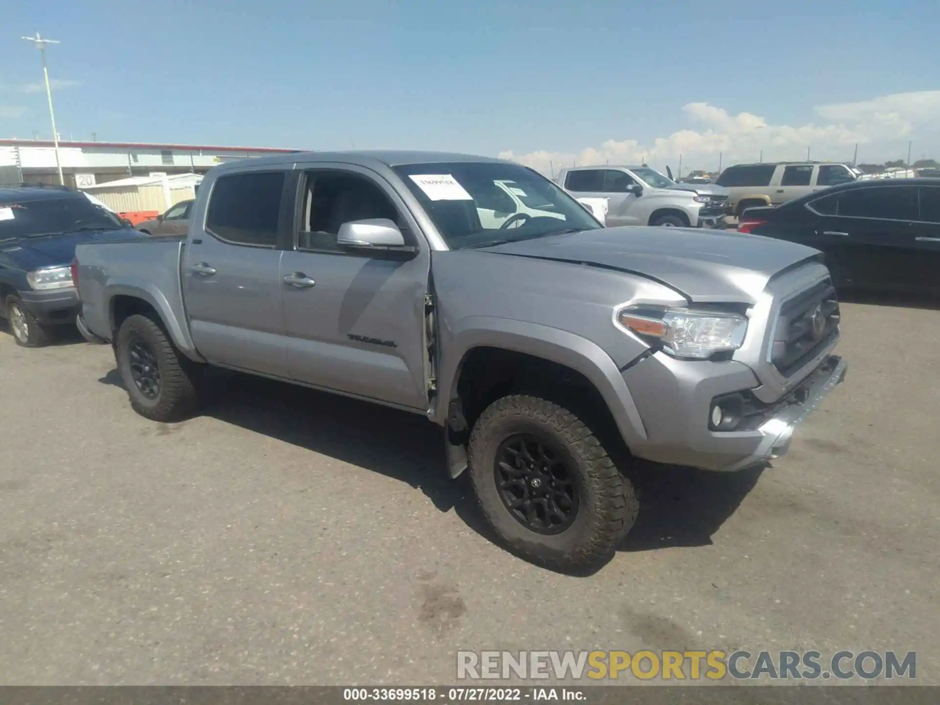 1 Photograph of a damaged car 3TMCZ5AN3LM367275 TOYOTA TACOMA 4WD 2020