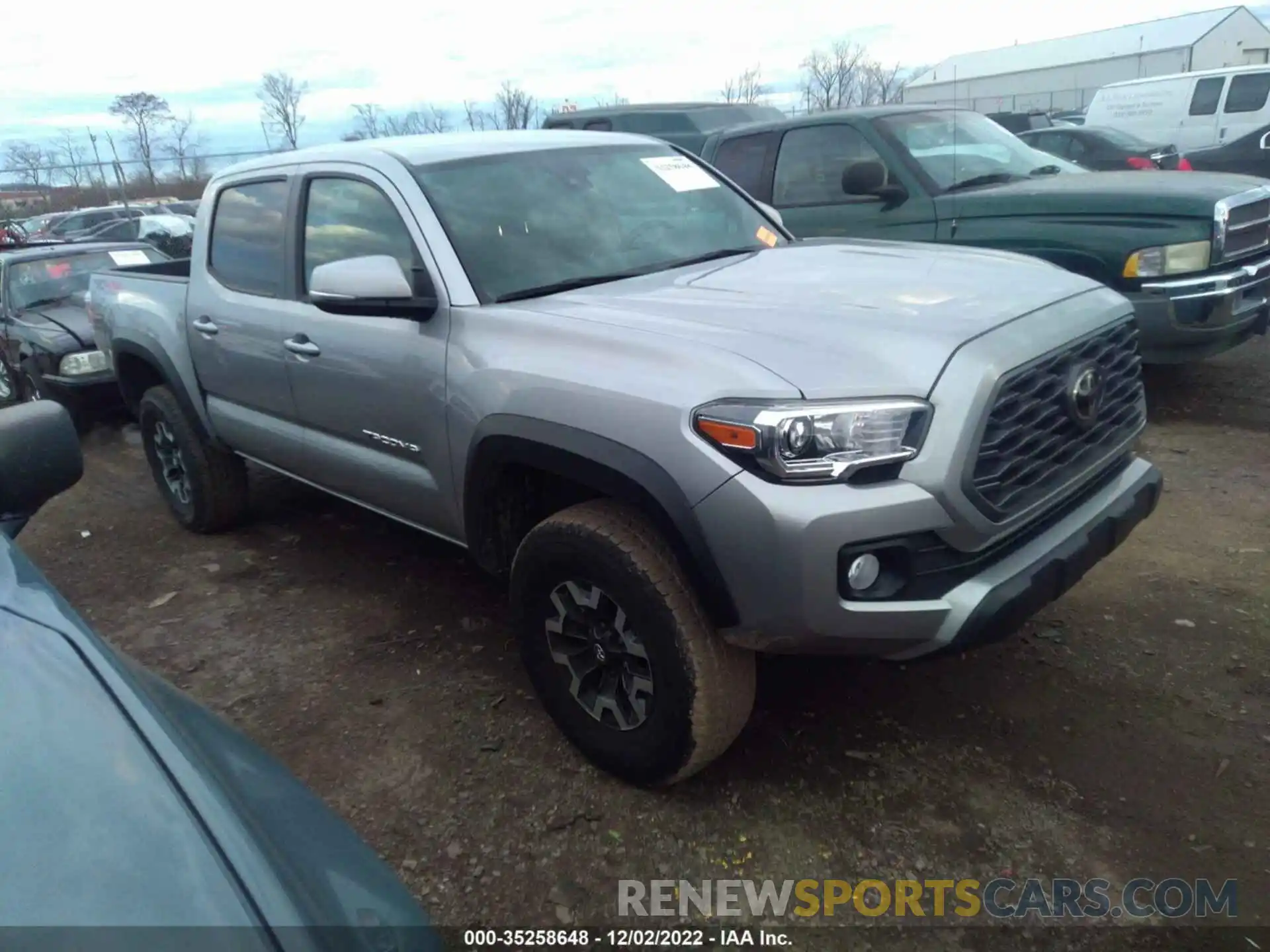 1 Photograph of a damaged car 3TMCZ5AN4LM329537 TOYOTA TACOMA 4WD 2020