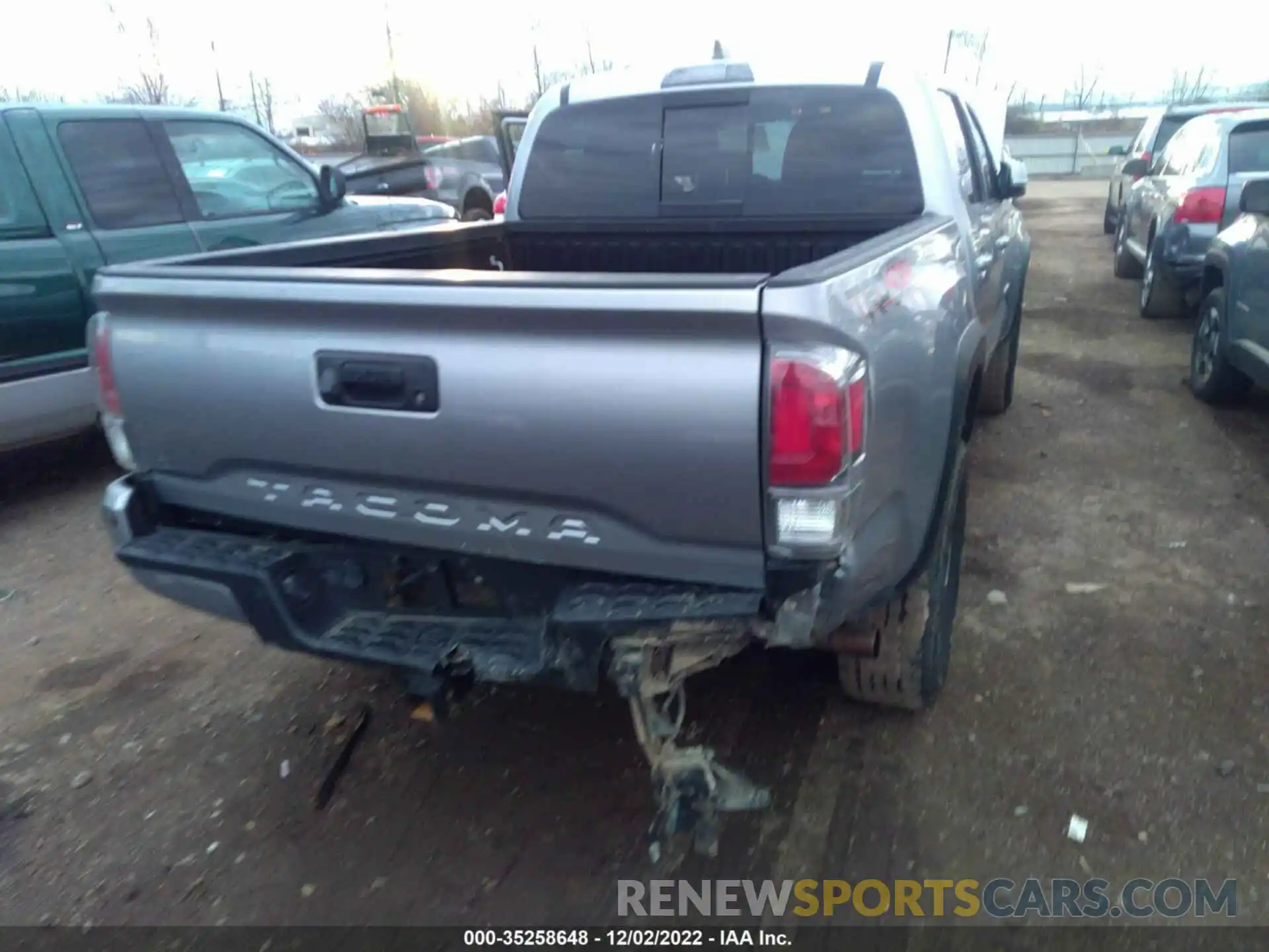 6 Photograph of a damaged car 3TMCZ5AN4LM329537 TOYOTA TACOMA 4WD 2020