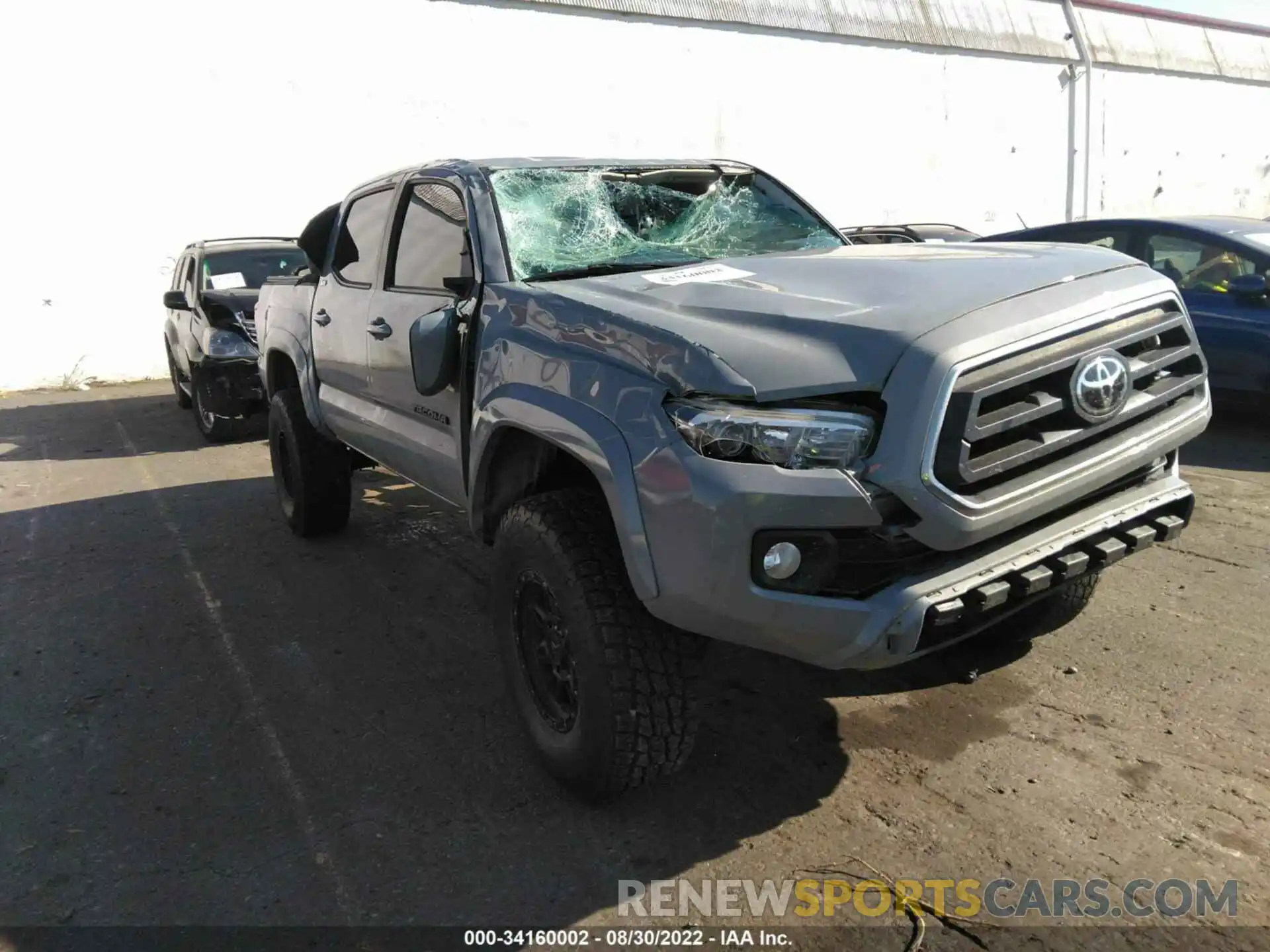 1 Photograph of a damaged car 3TMCZ5AN5LM353653 TOYOTA TACOMA 4WD 2020