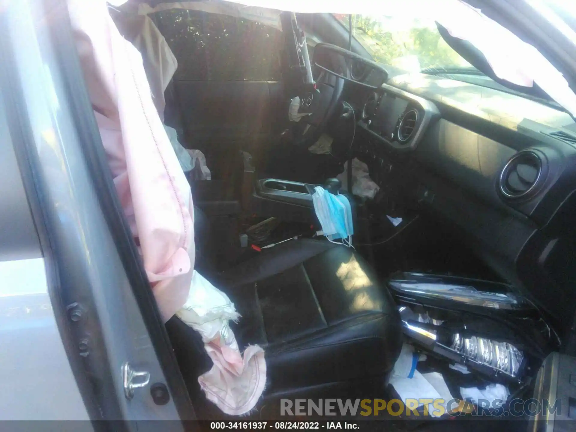 5 Photograph of a damaged car 3TMCZ5AN5LM368427 TOYOTA TACOMA 4WD 2020