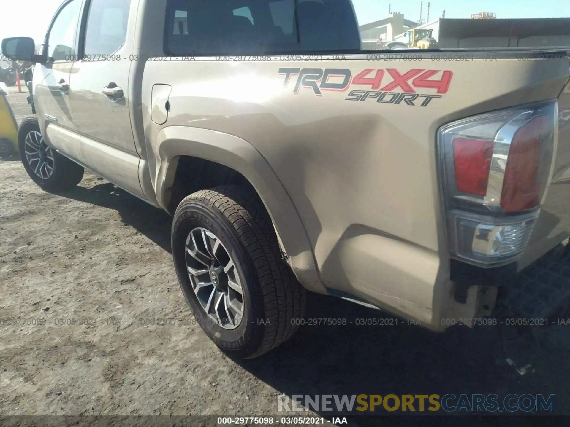 6 Photograph of a damaged car 3TMCZ5AN6LM341267 TOYOTA TACOMA 4WD 2020