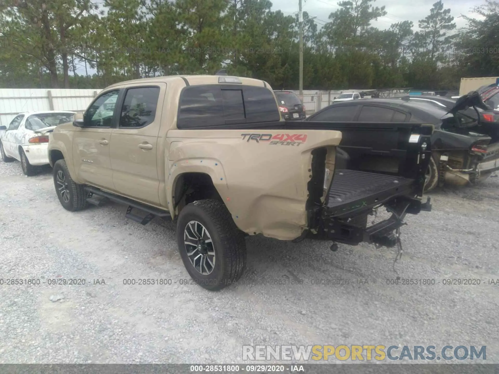 3 Photograph of a damaged car 3TMCZ5AN7LM355484 TOYOTA TACOMA 4WD 2020