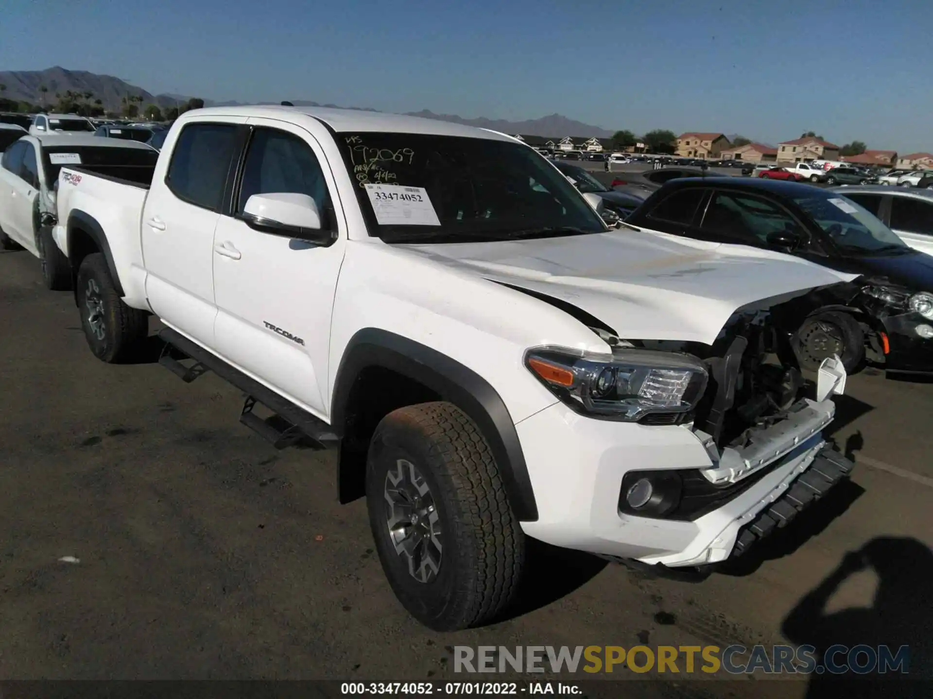 1 Photograph of a damaged car 3TMDZ5BN1LM095697 TOYOTA TACOMA 4WD 2020