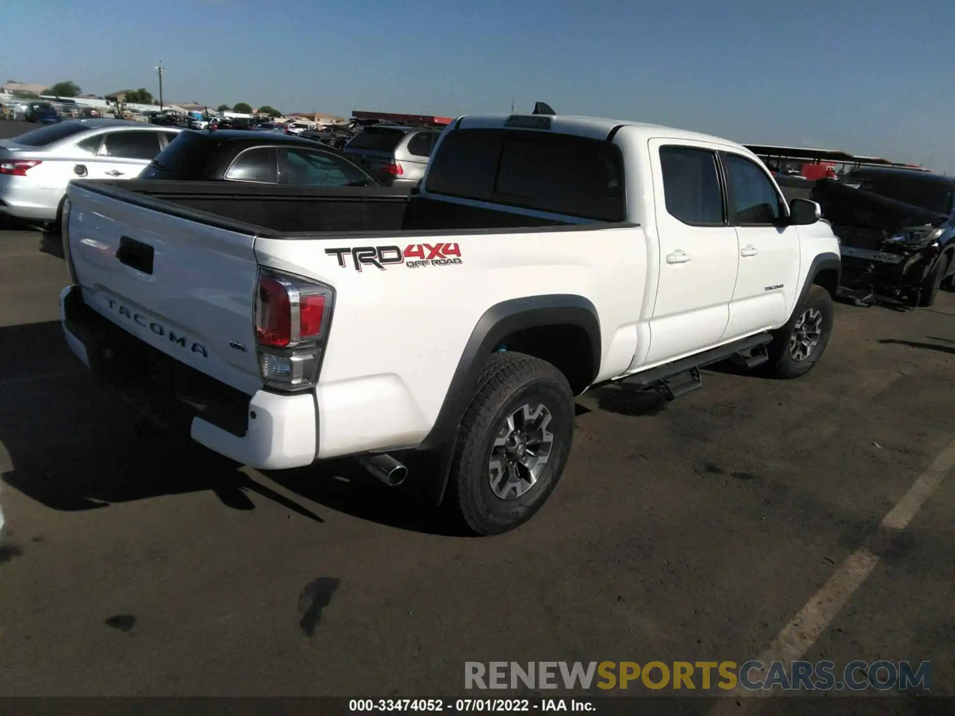 4 Photograph of a damaged car 3TMDZ5BN1LM095697 TOYOTA TACOMA 4WD 2020