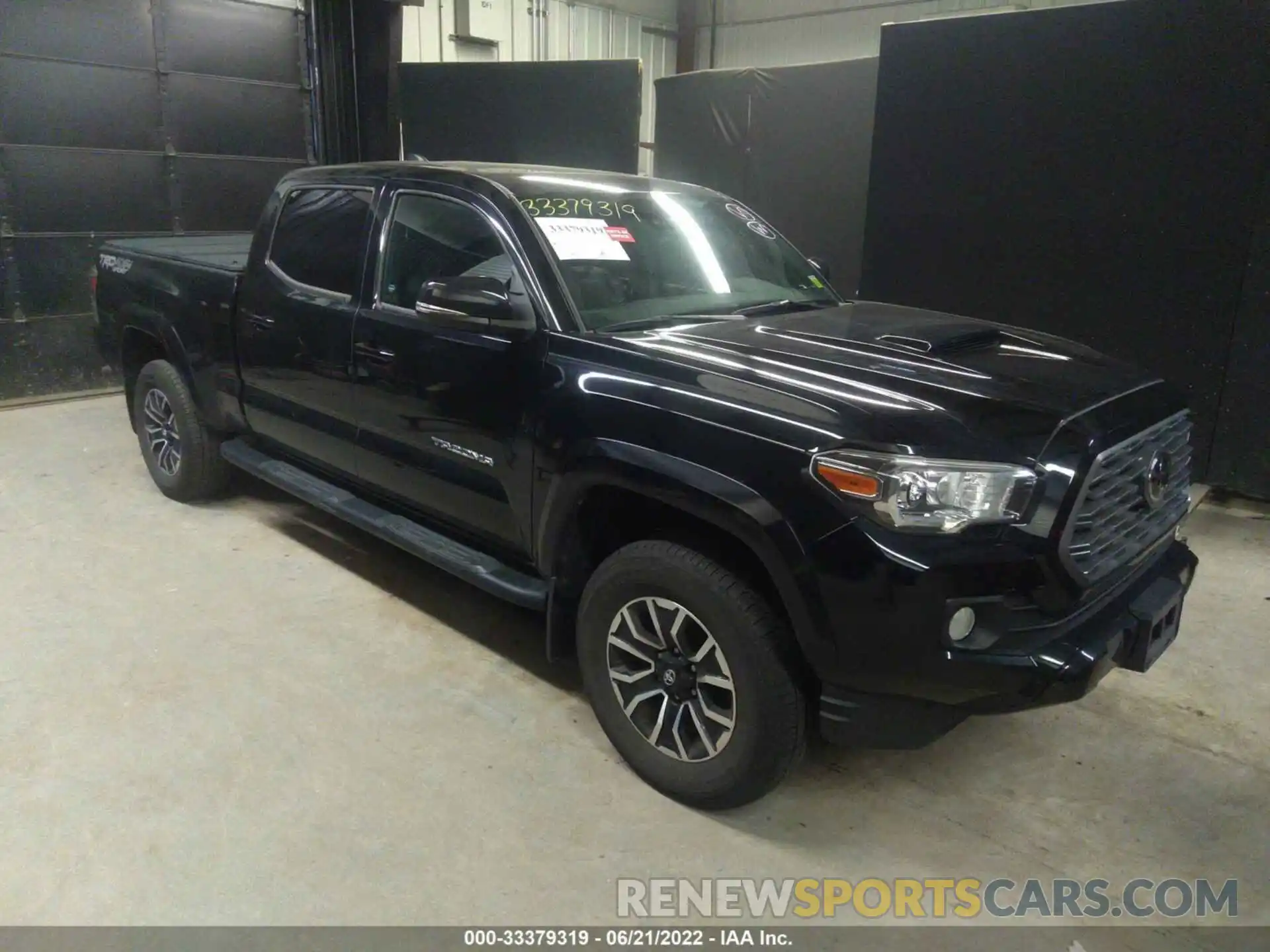 1 Photograph of a damaged car 3TMDZ5BN5LM087022 TOYOTA TACOMA 4WD 2020