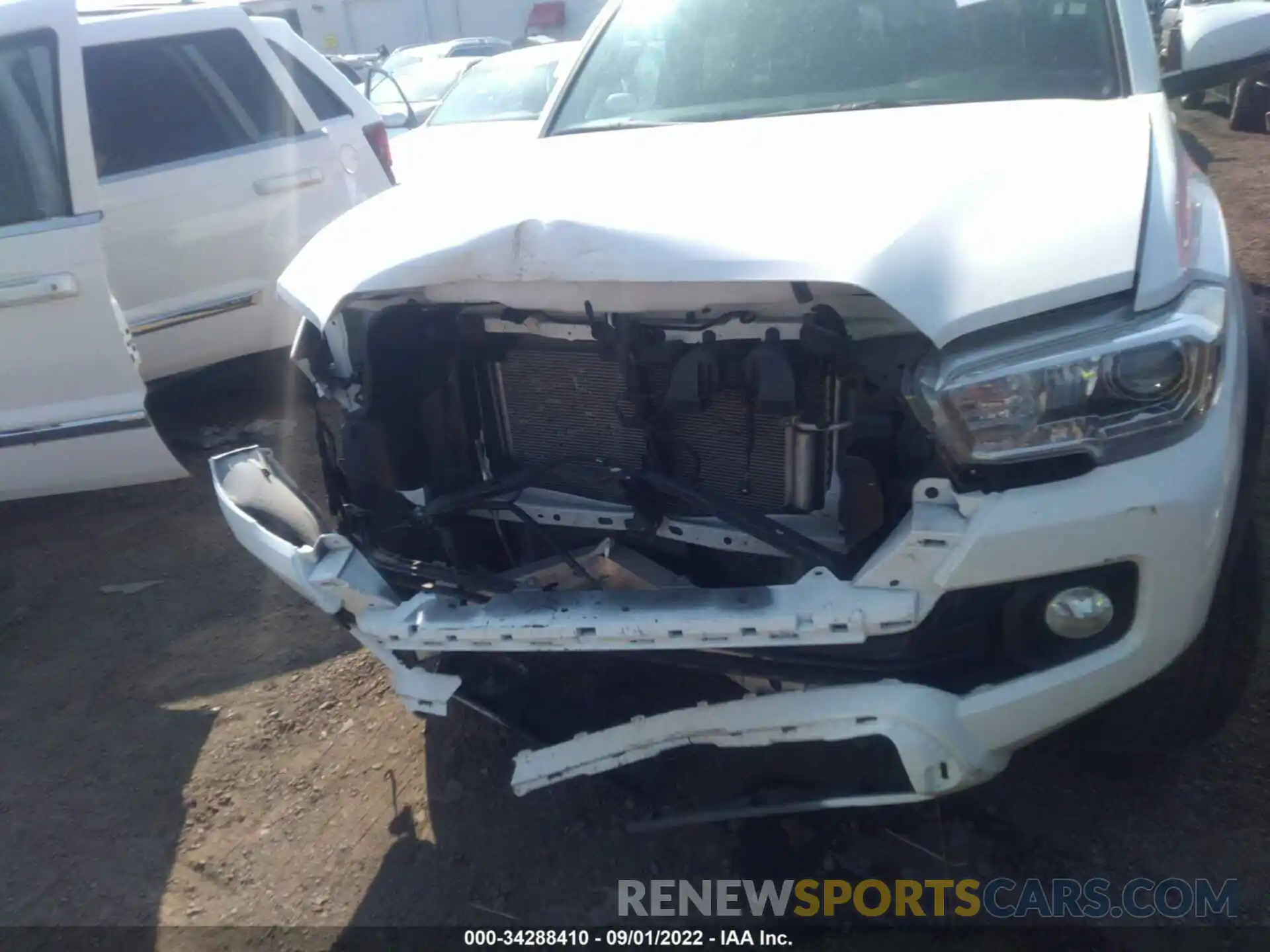 6 Photograph of a damaged car 3TMDZ5BN6LM096795 TOYOTA TACOMA 4WD 2020