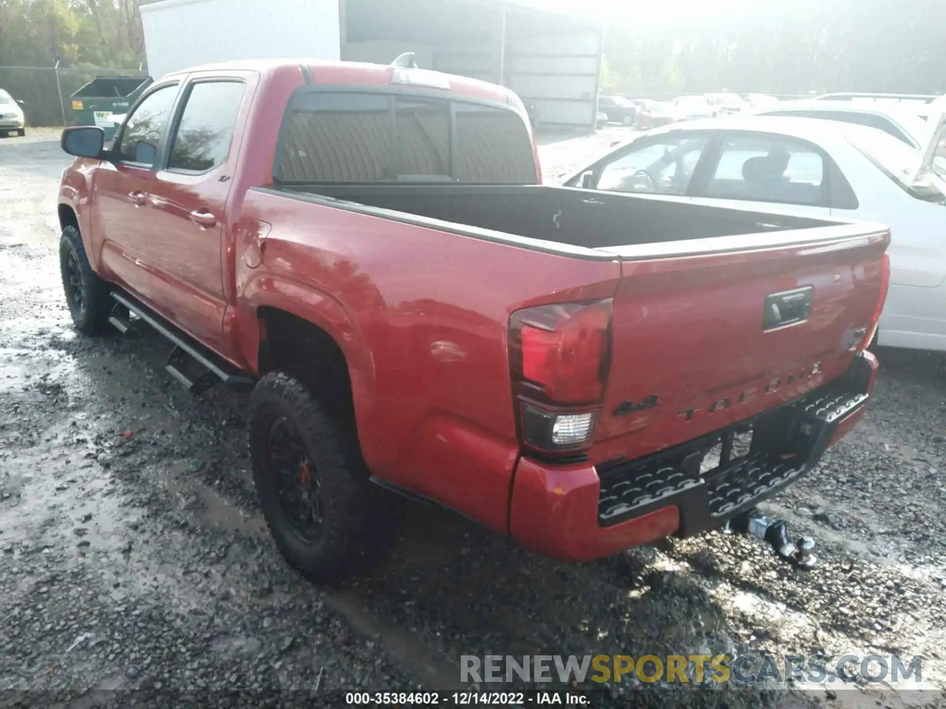 3 Photograph of a damaged car 3TYCZ5AN2LT003112 TOYOTA TACOMA 4WD 2020