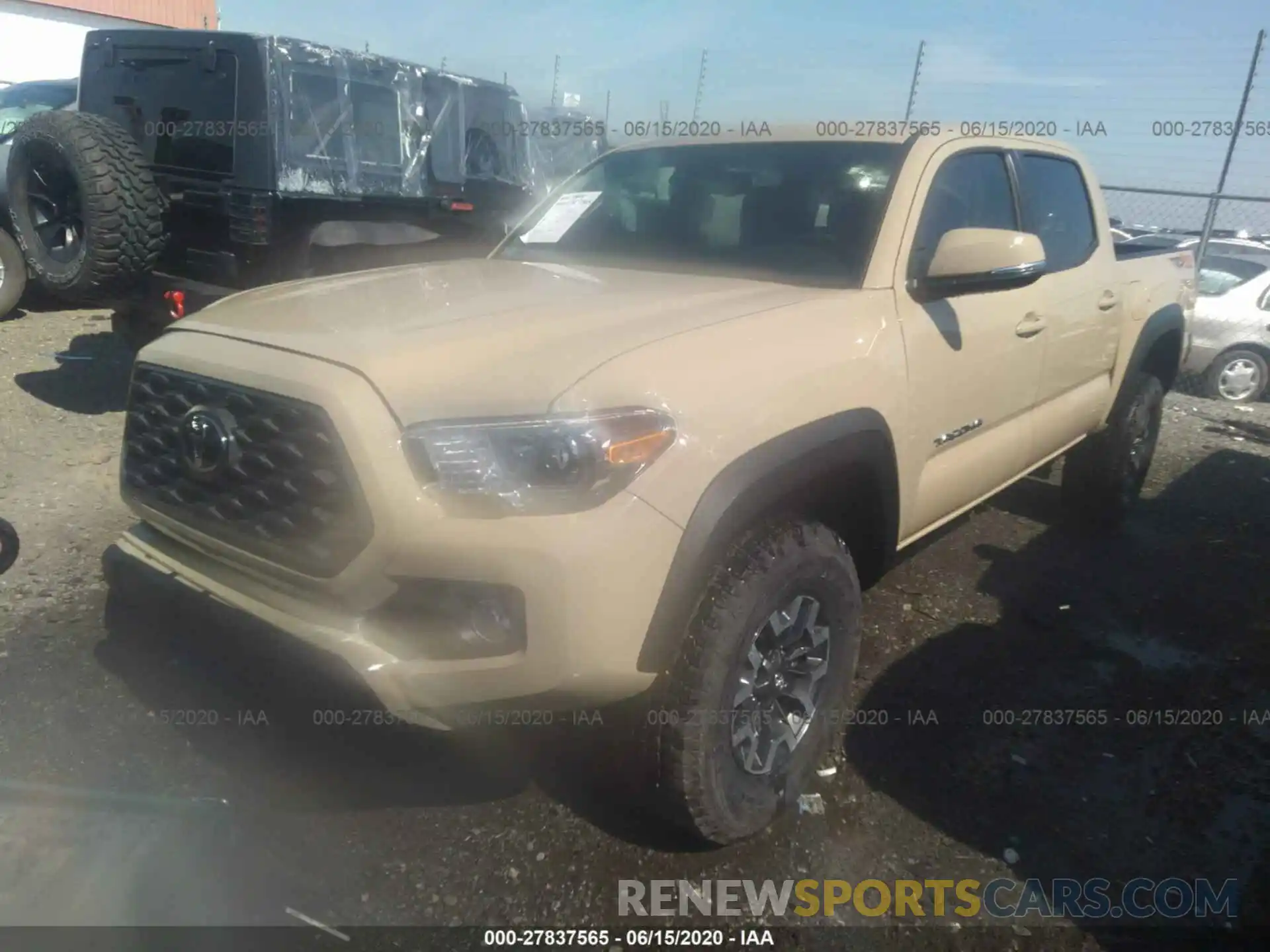 2 Photograph of a damaged car 5TFCZ5AN5LX232616 TOYOTA TACOMA 4WD 2020